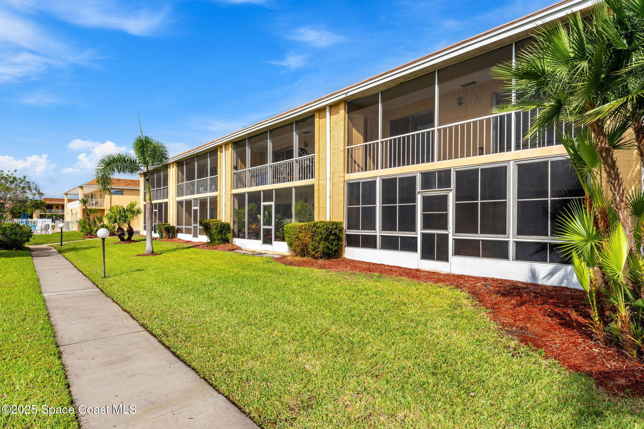 2135 N Courtenay Parkway, F144