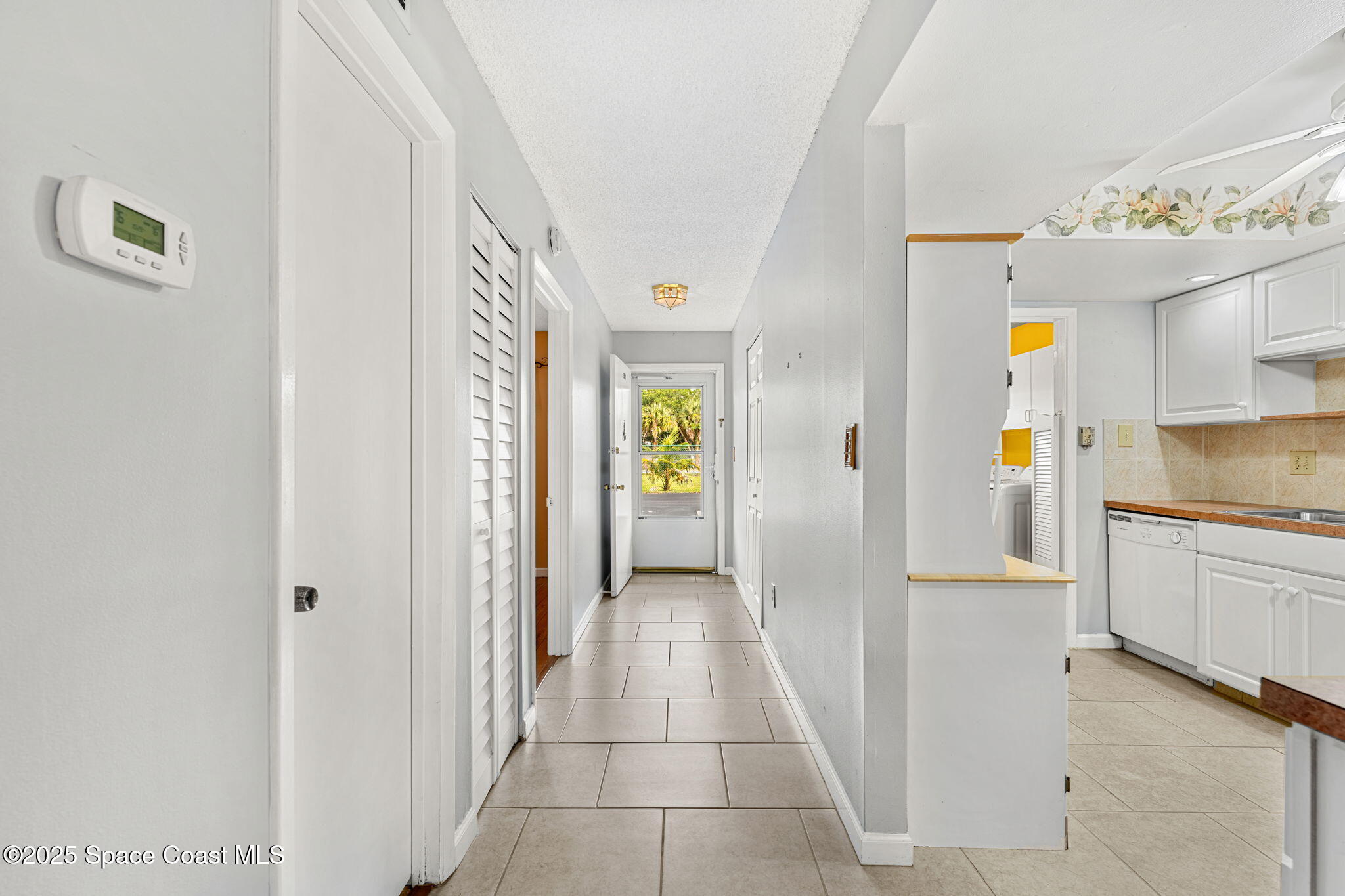 2135 N Courtenay Parkway, F144