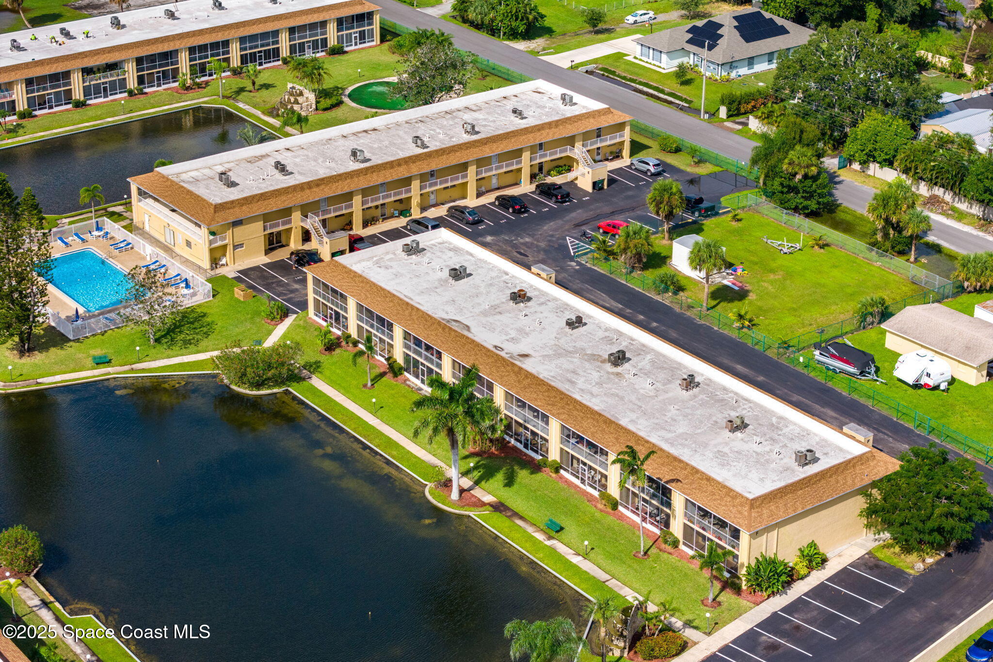 2135 N Courtenay Parkway, F144