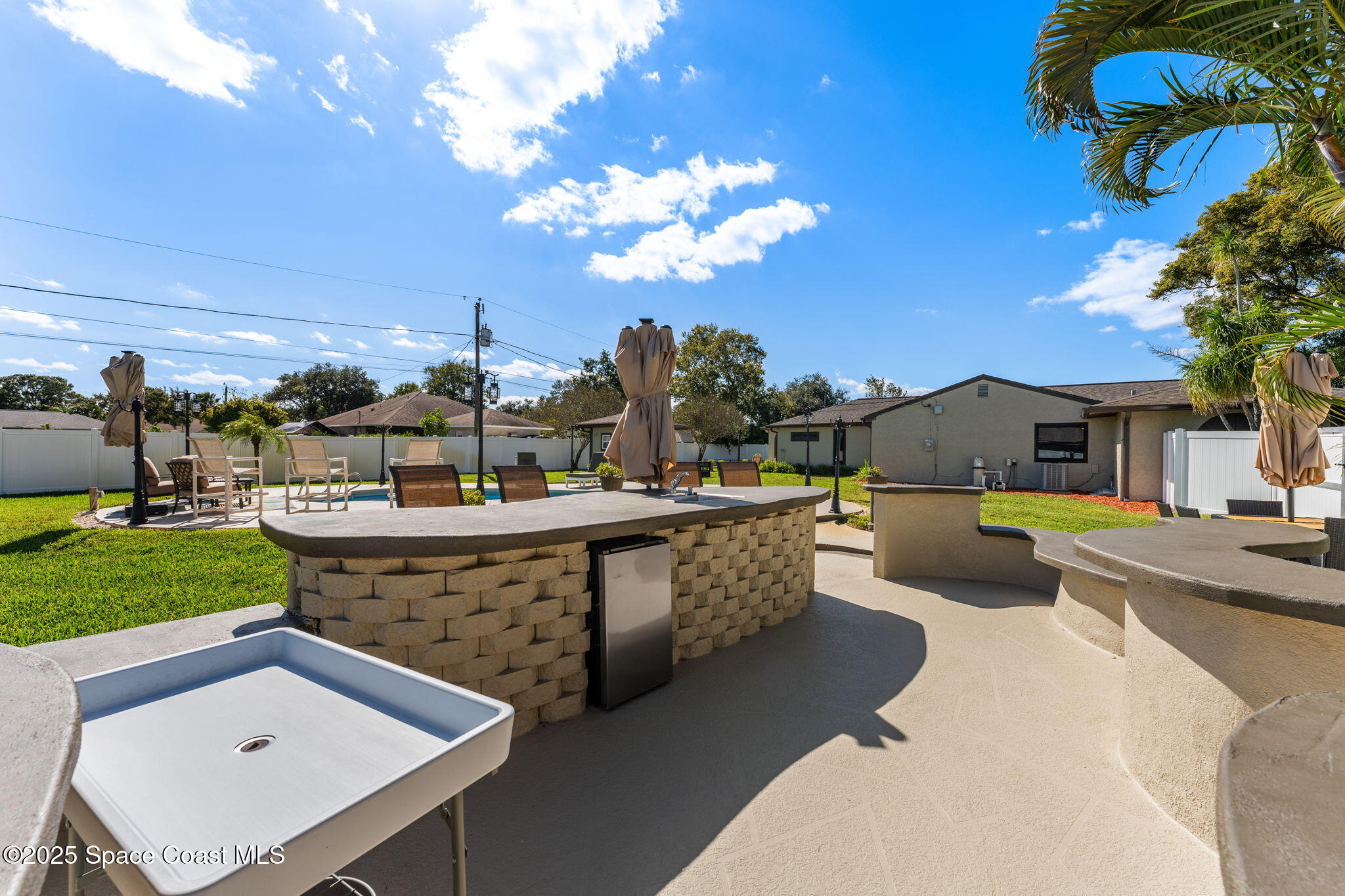 658 Binney Street NE