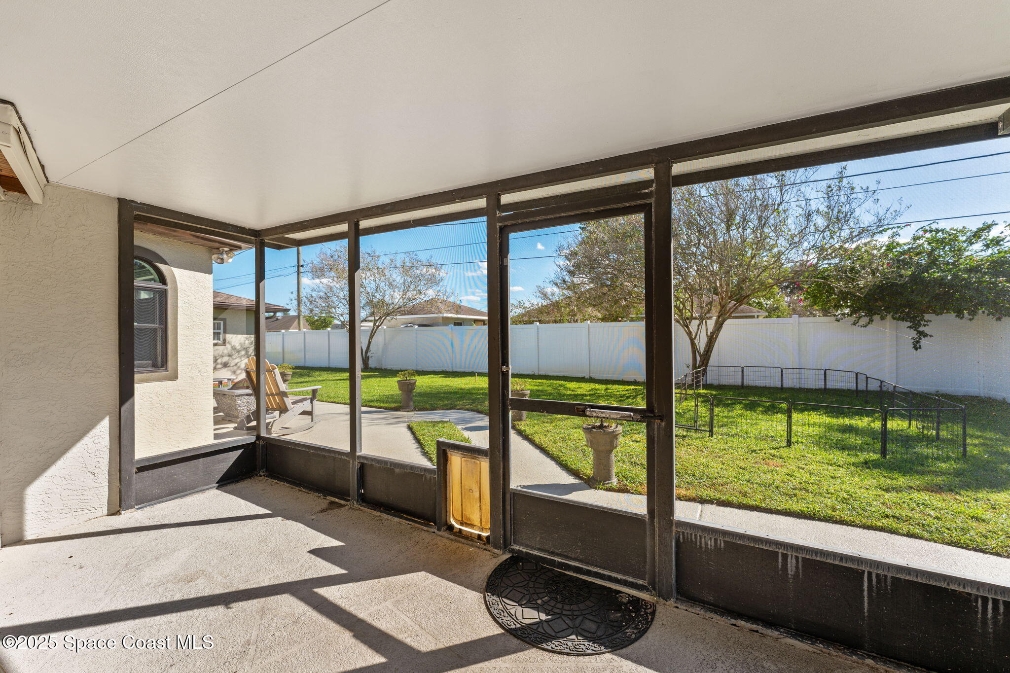 658 Binney Street NE