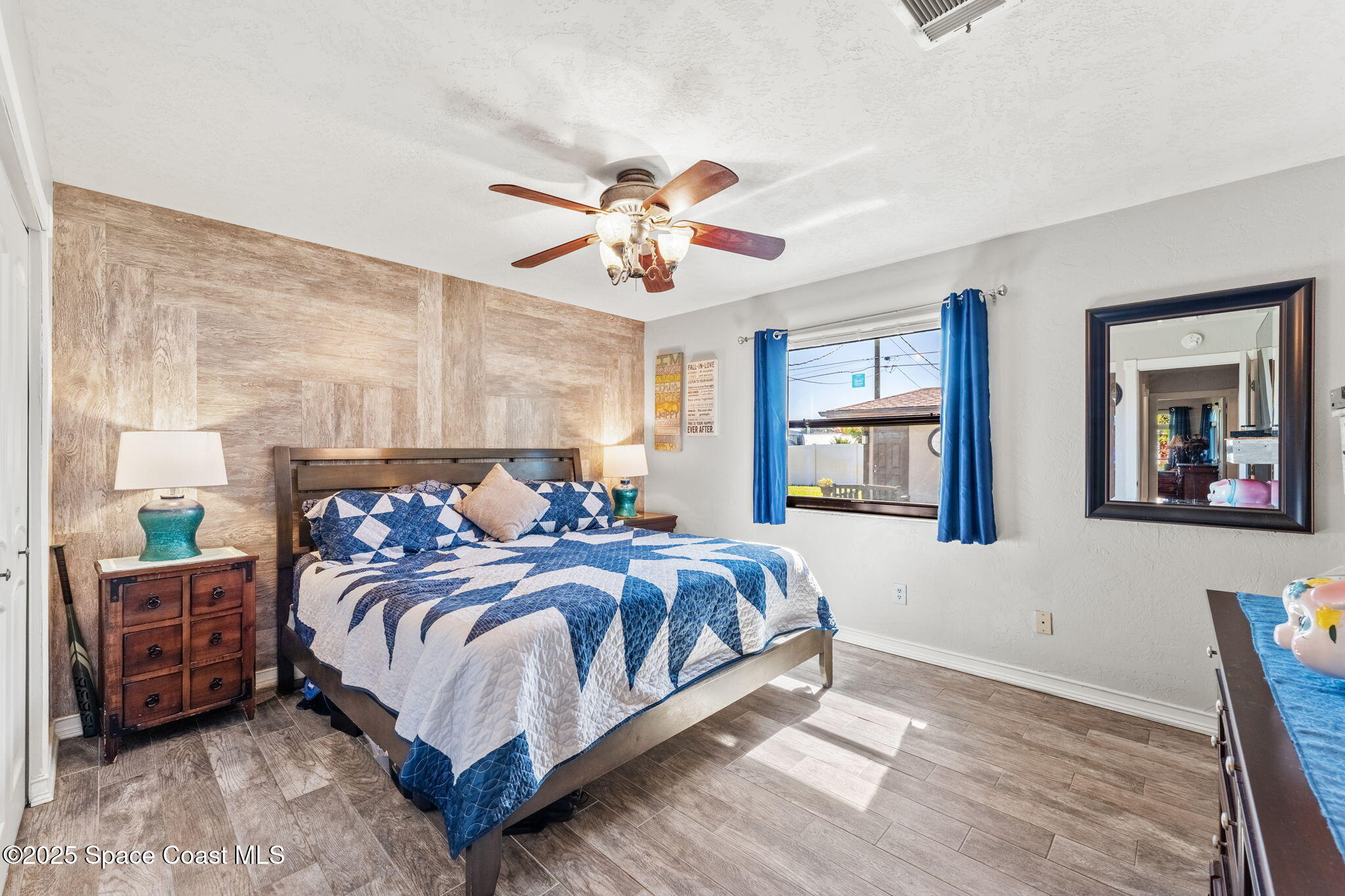 658 Binney Street NE