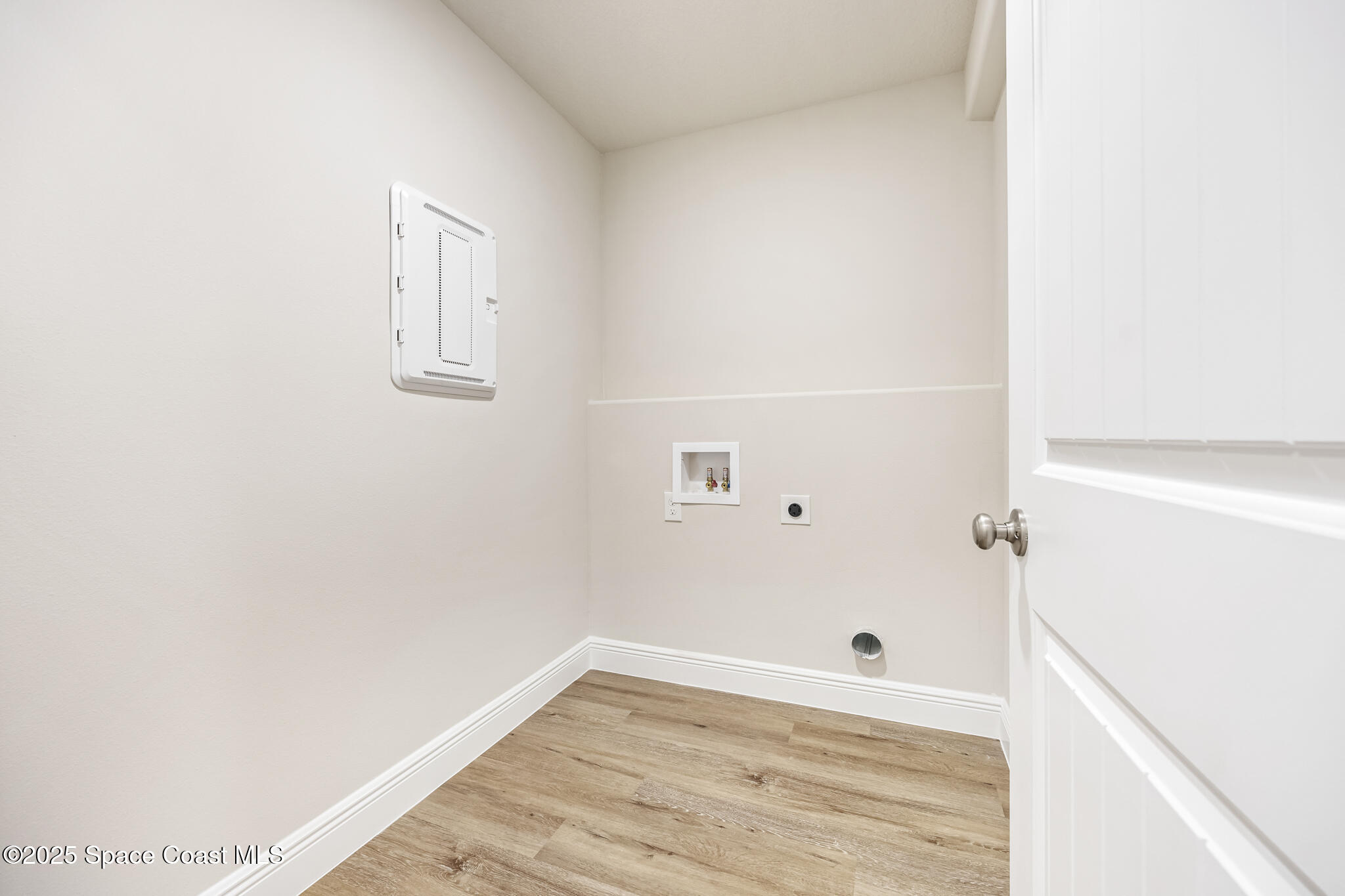 208 Hidden Woods Place