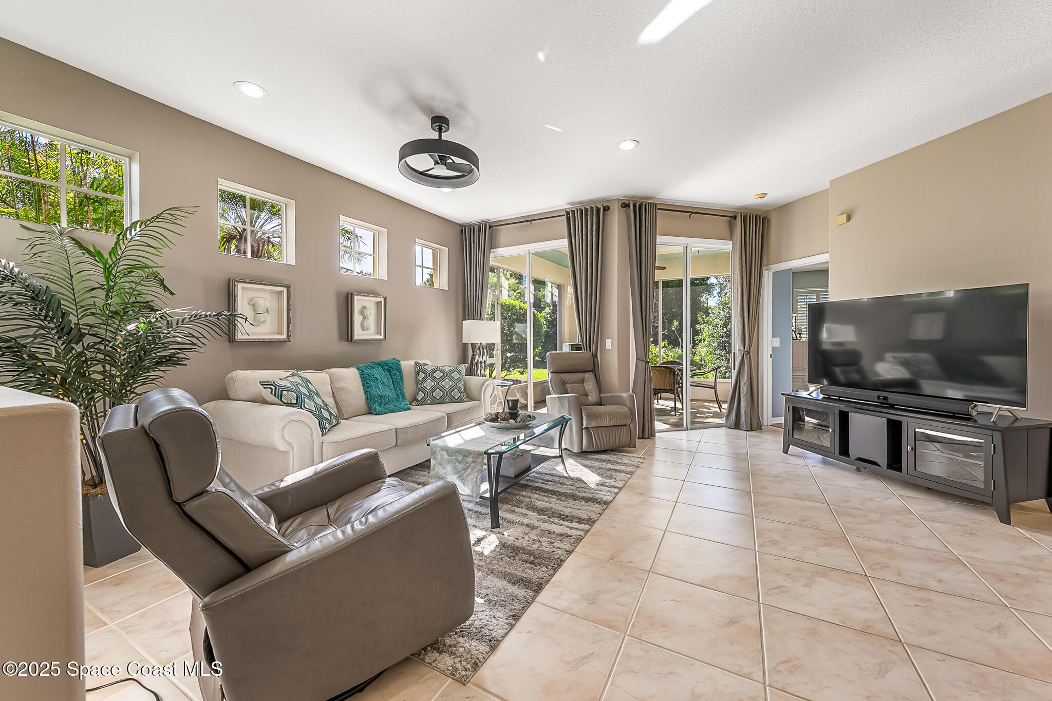 1101 Royal Fern Drive N