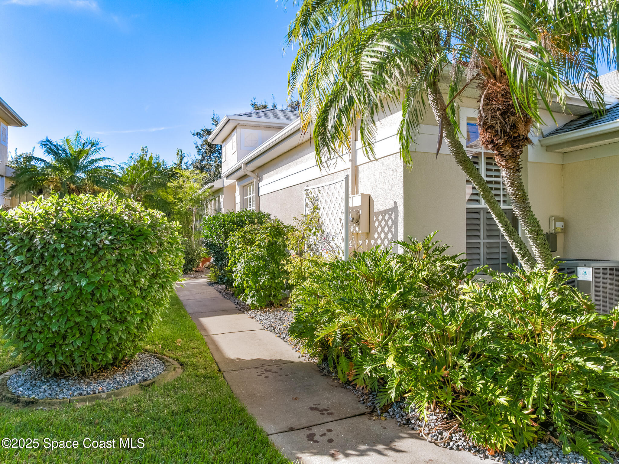 1101 Royal Fern Drive N