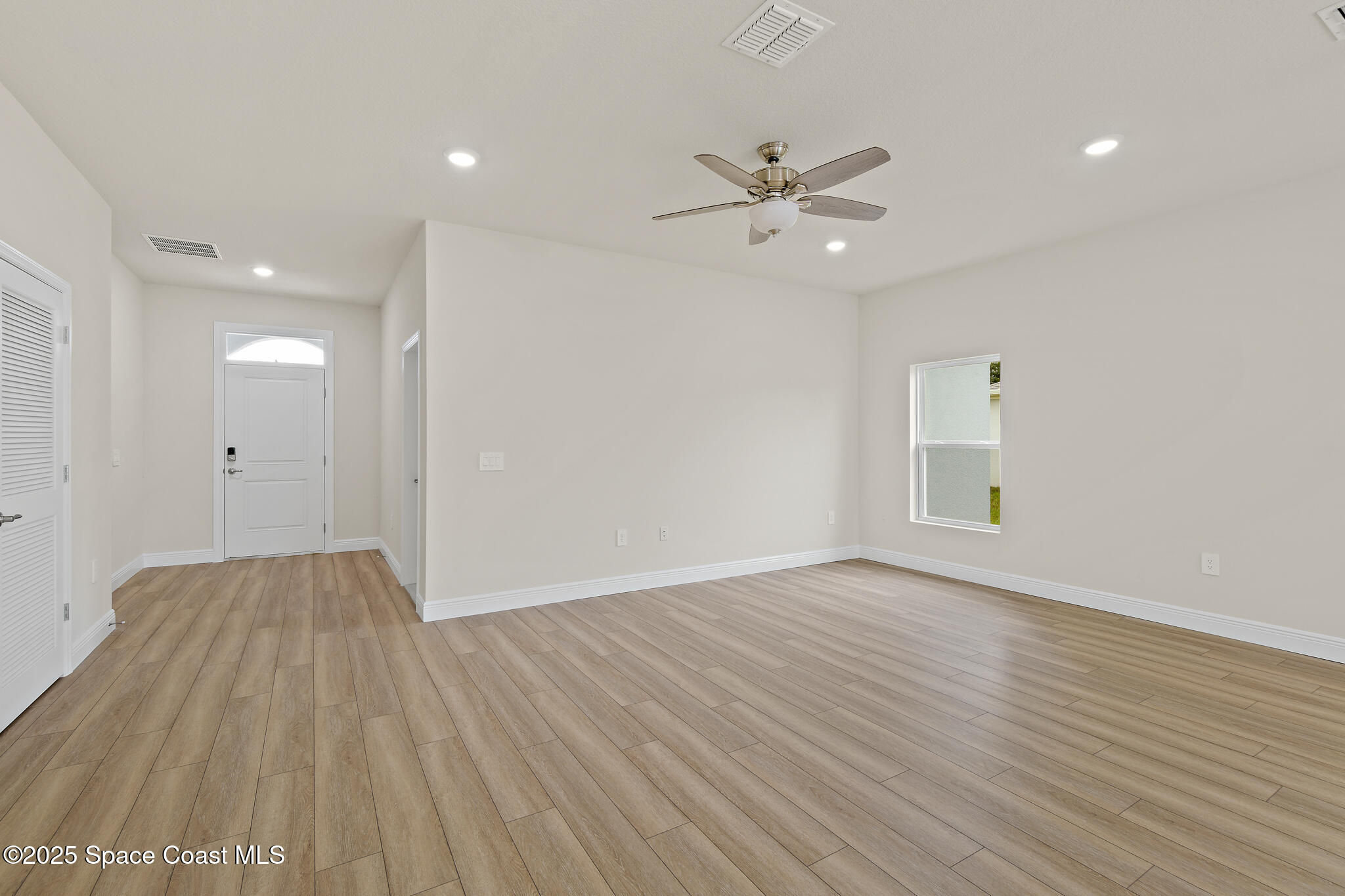 528 De Groodt Road SW