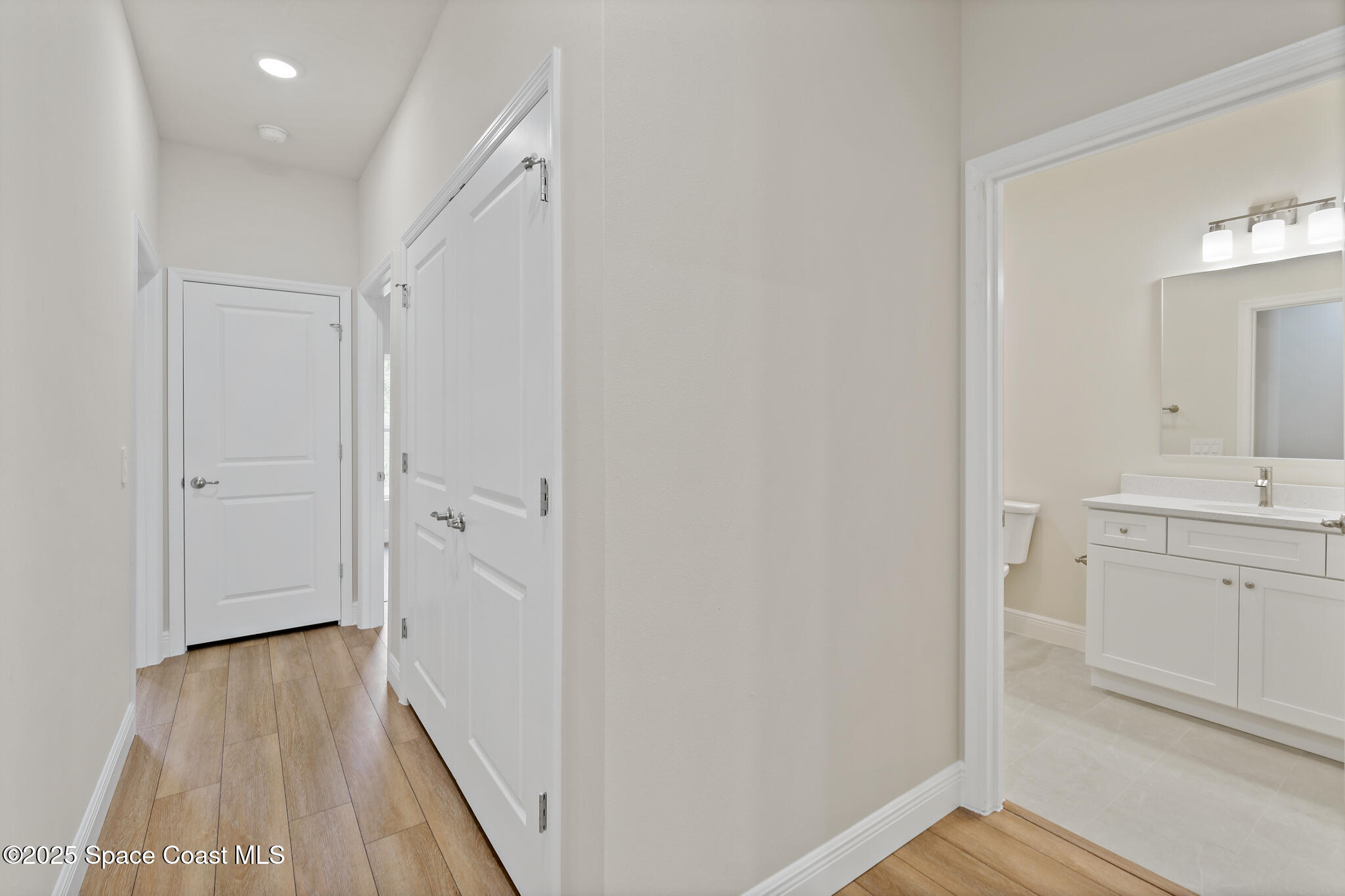 528 De Groodt Road SW