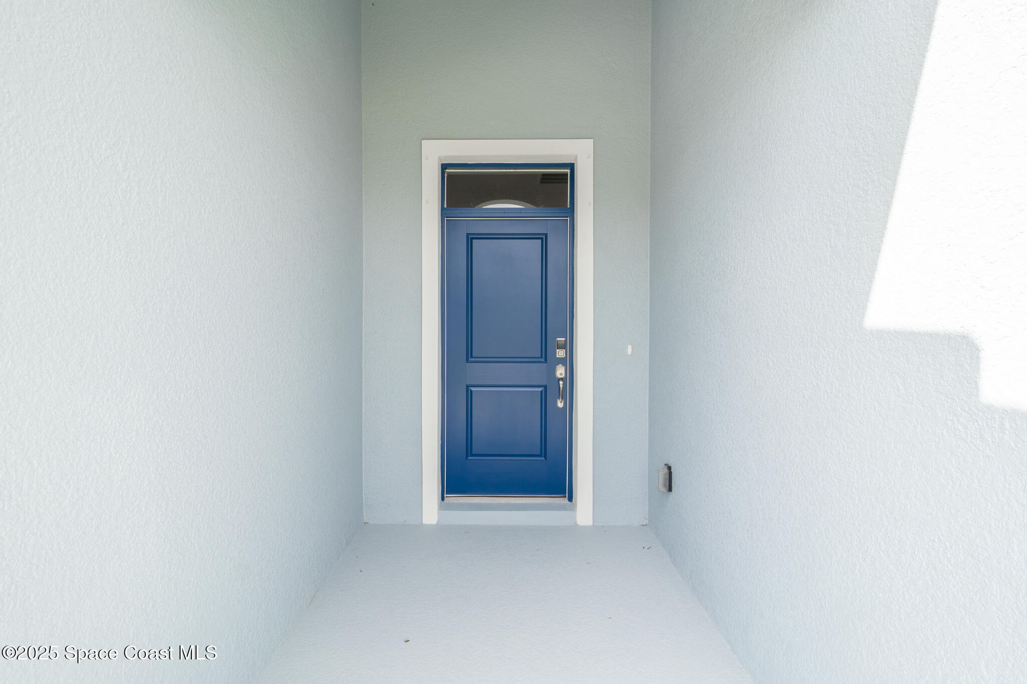 528 De Groodt Road SW