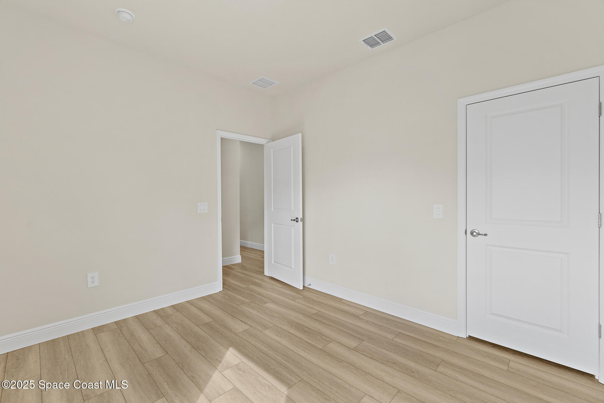 542 De Groodt Road SW