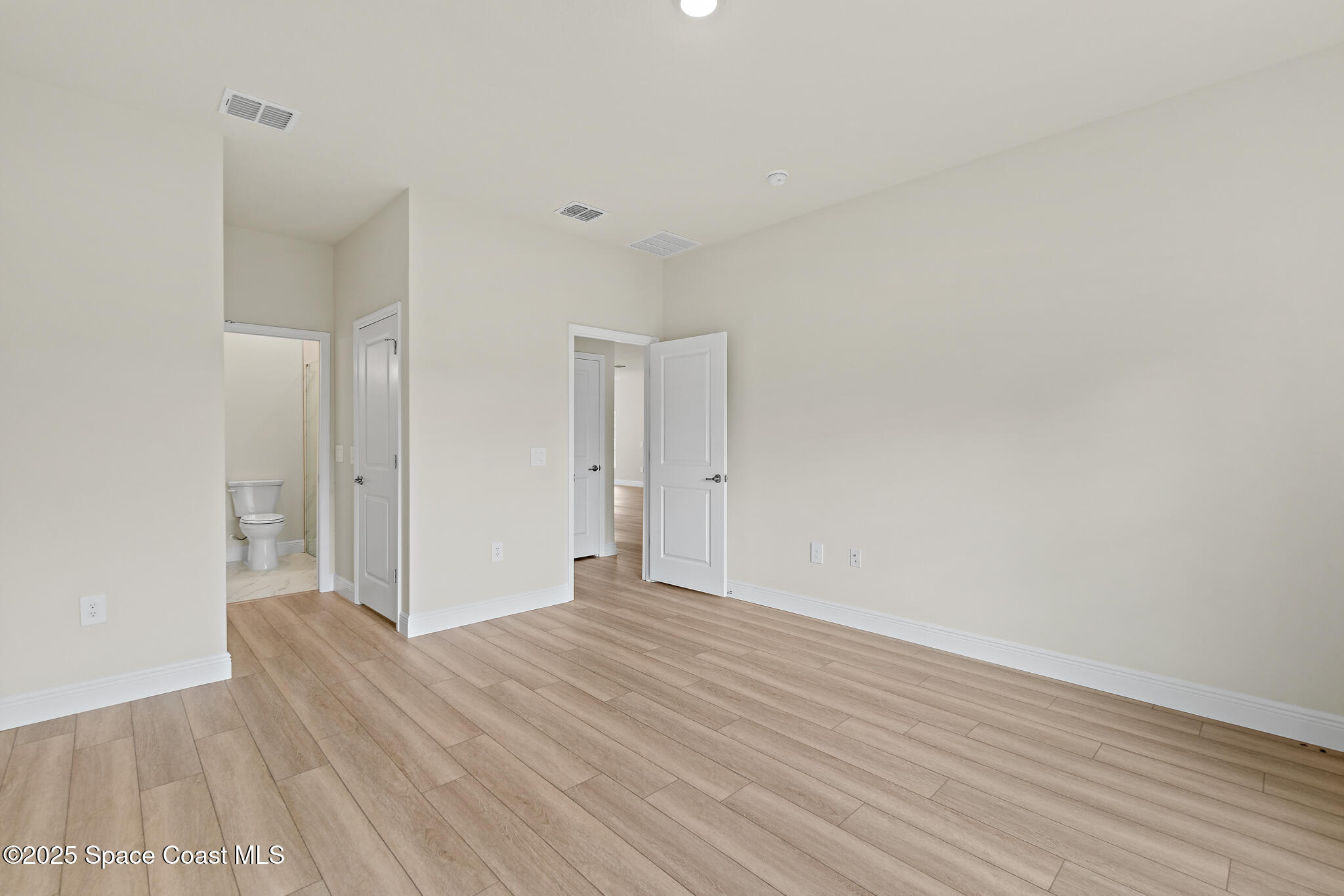 542 De Groodt Road SW