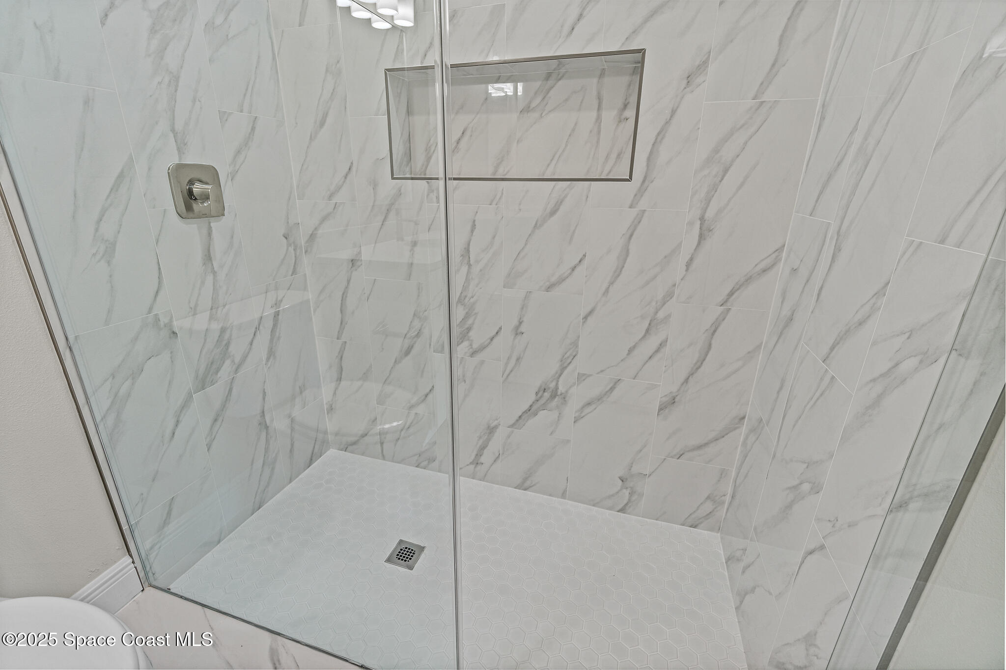 542 De Groodt Road SW