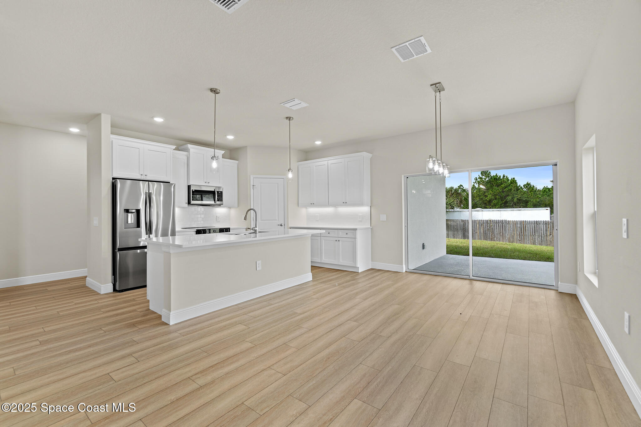 542 De Groodt Road SW