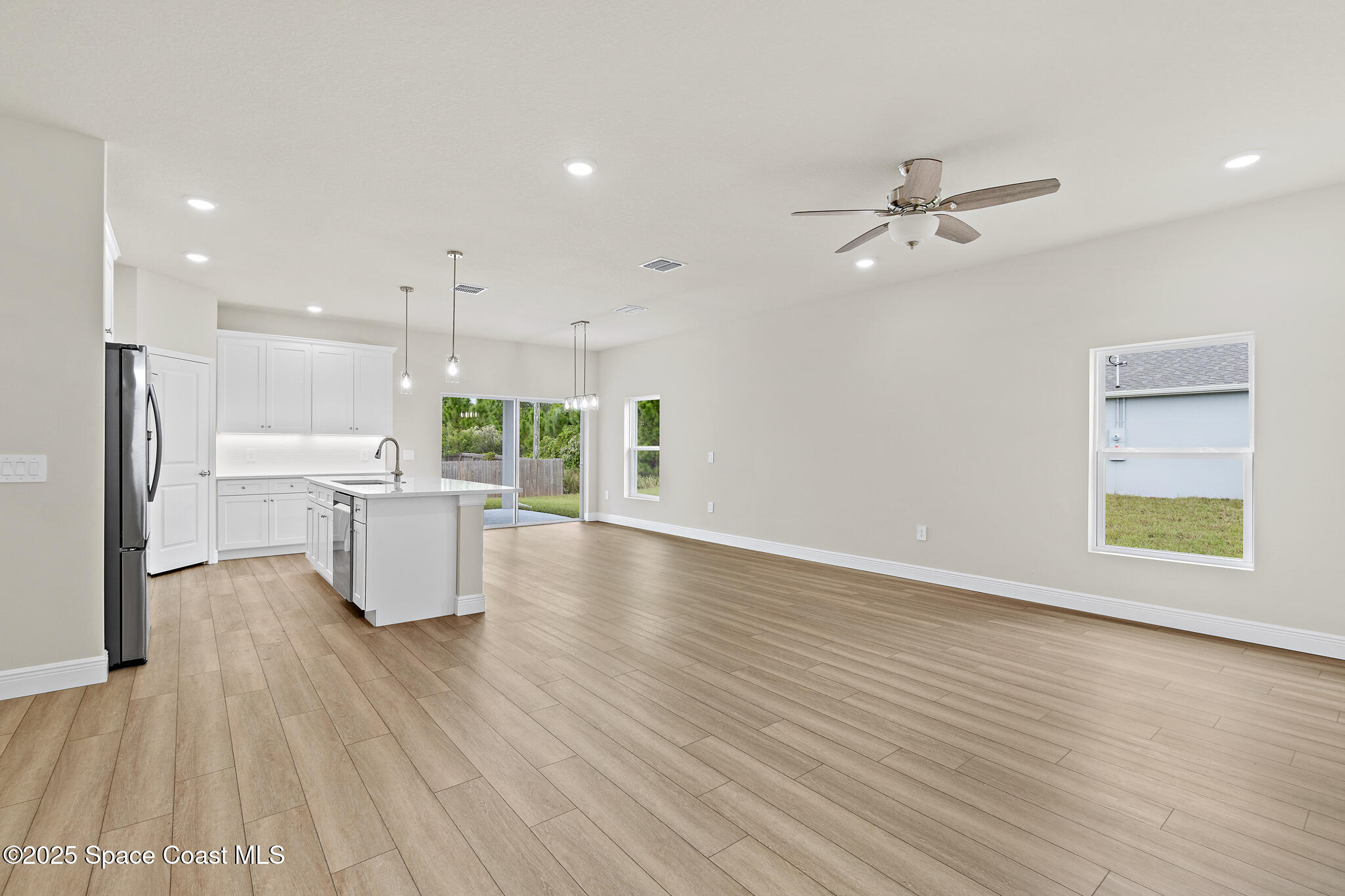 542 De Groodt Road SW