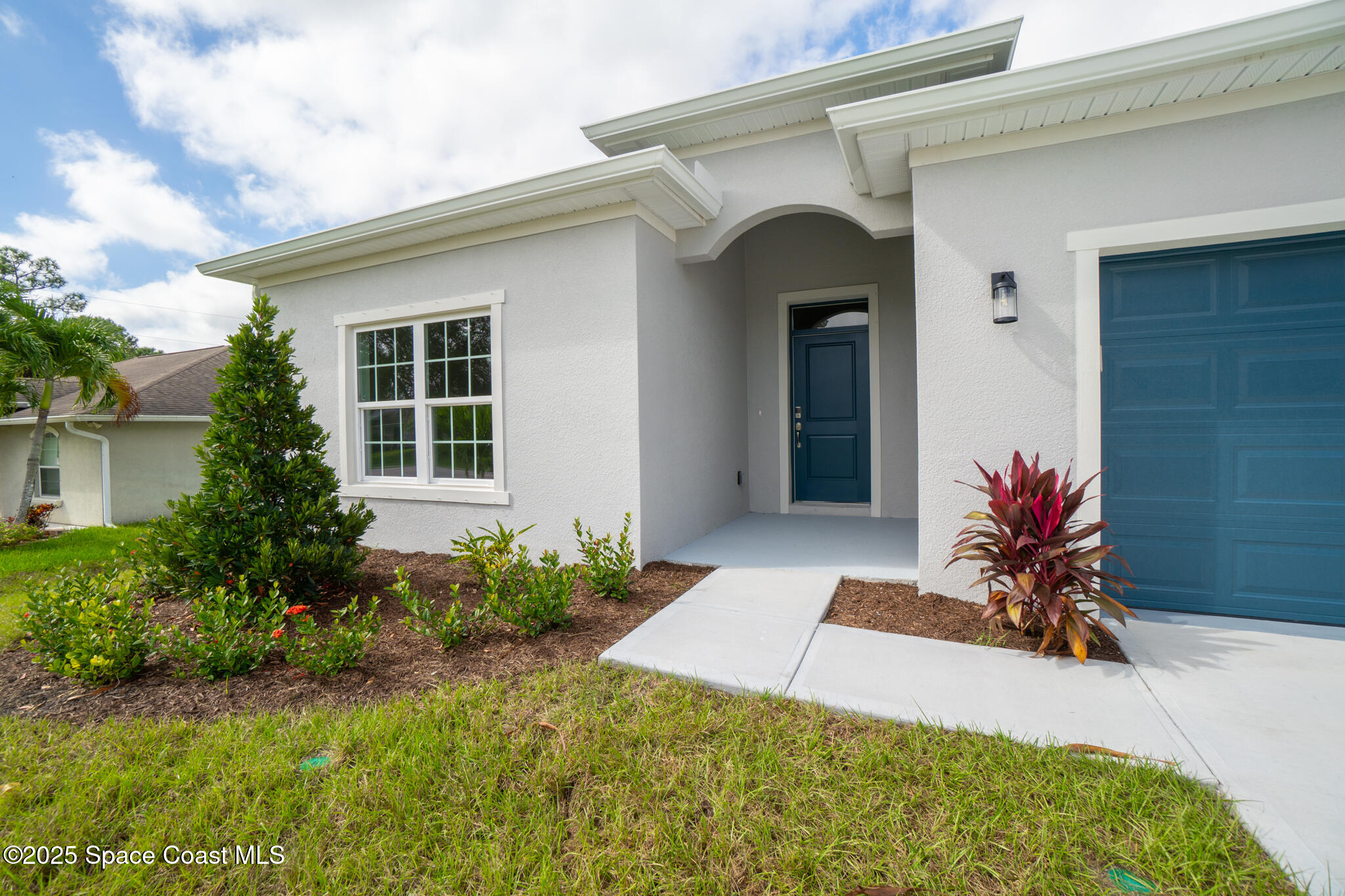 542 De Groodt Road SW