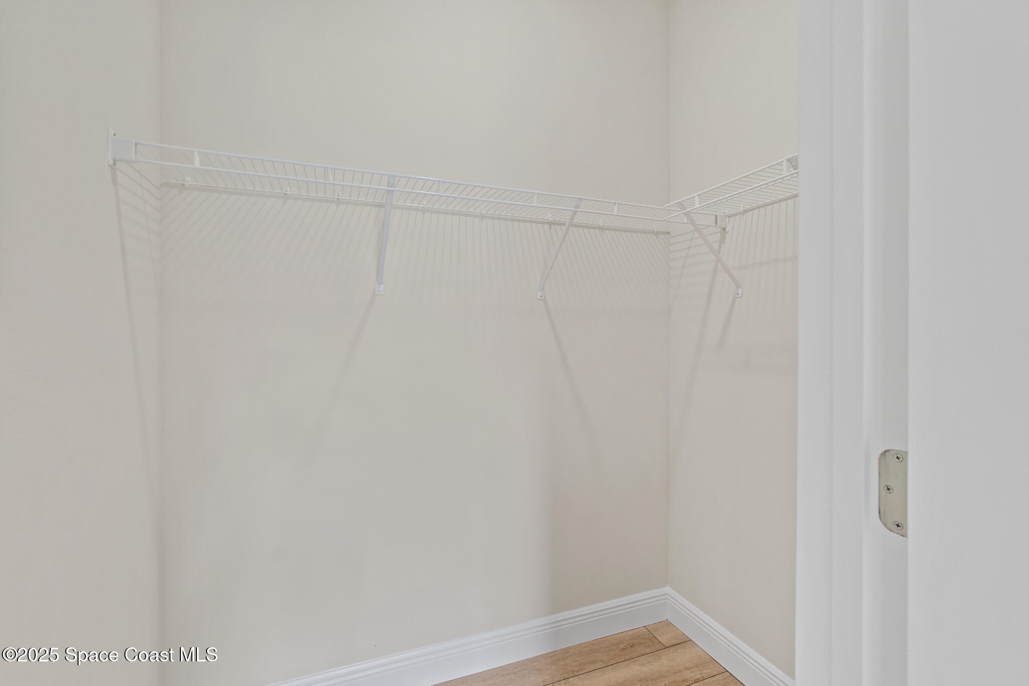 542 De Groodt Road SW