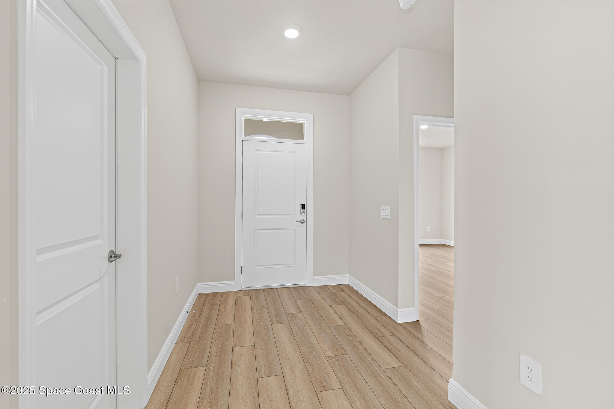 542 De Groodt Road SW