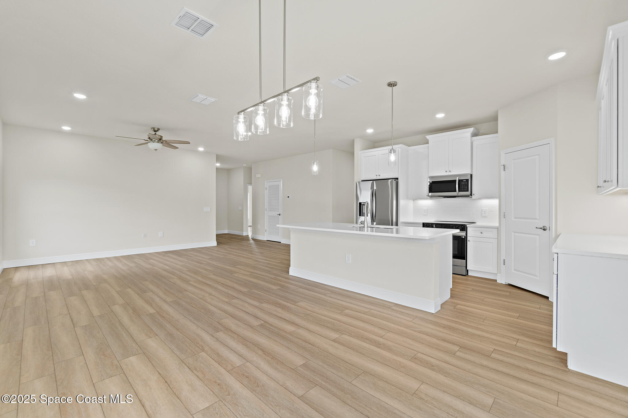 542 De Groodt Road SW