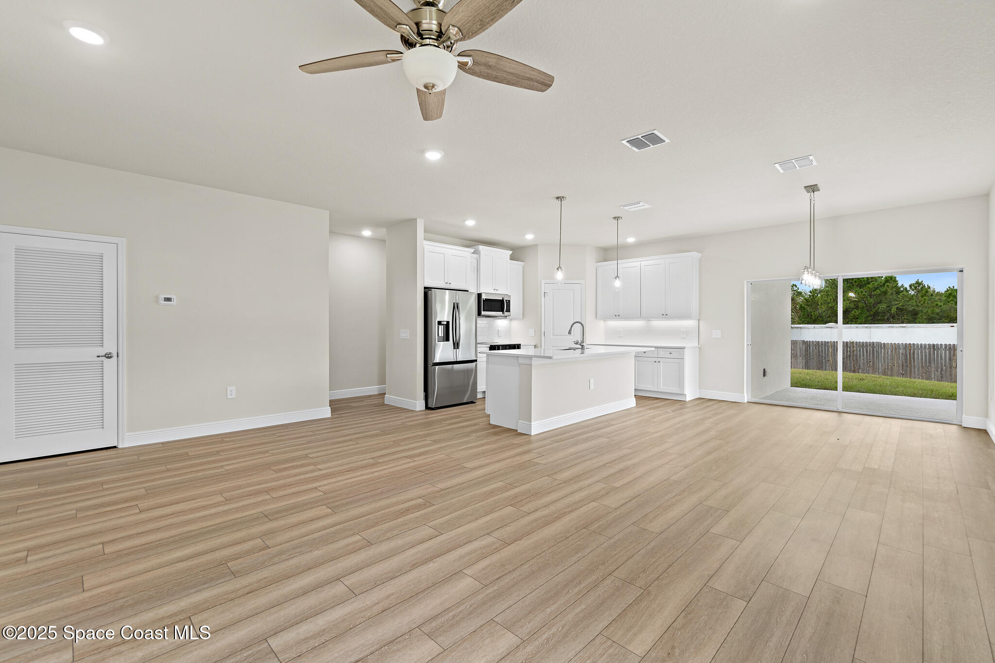 542 De Groodt Road SW