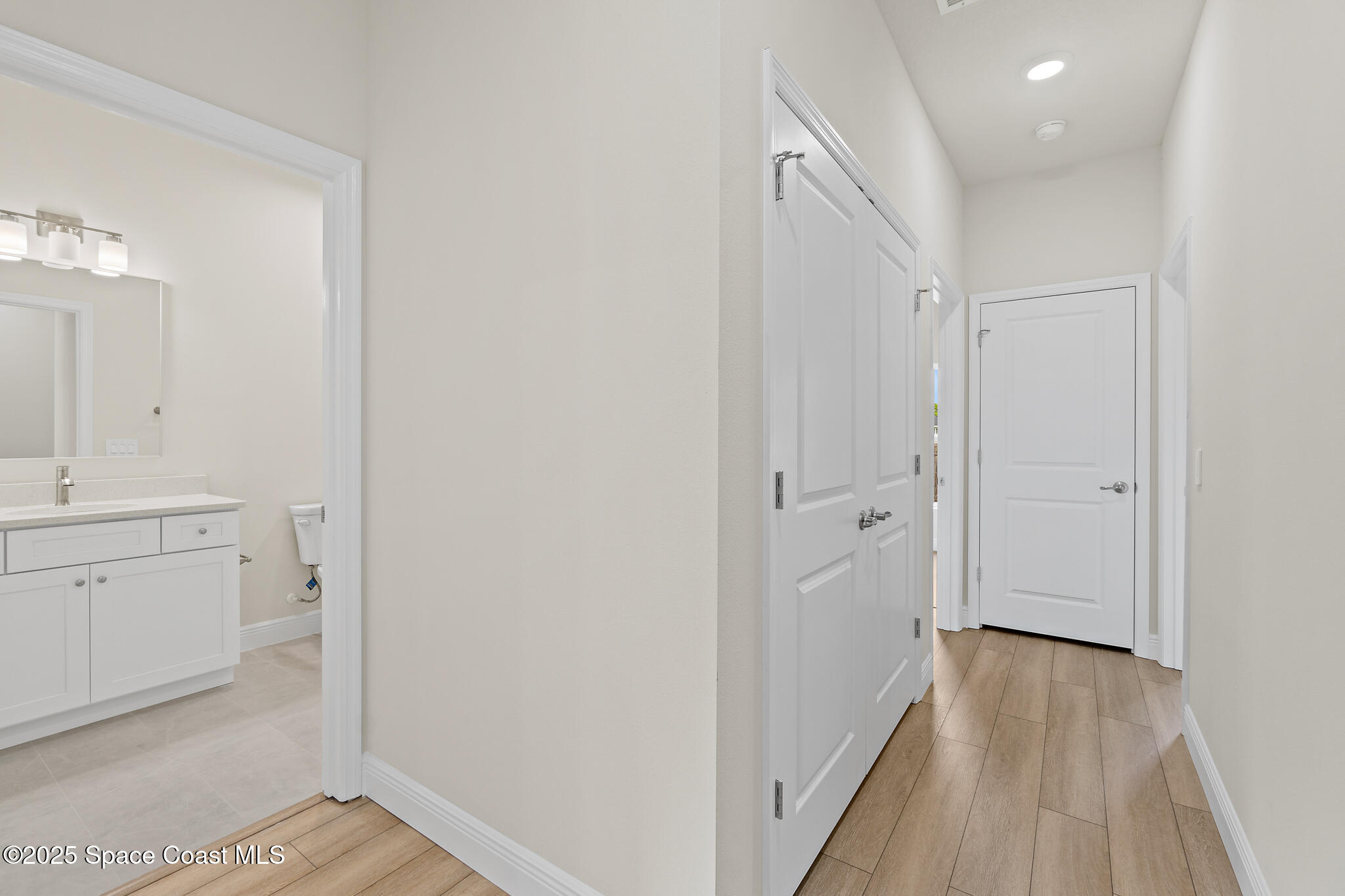 542 De Groodt Road SW