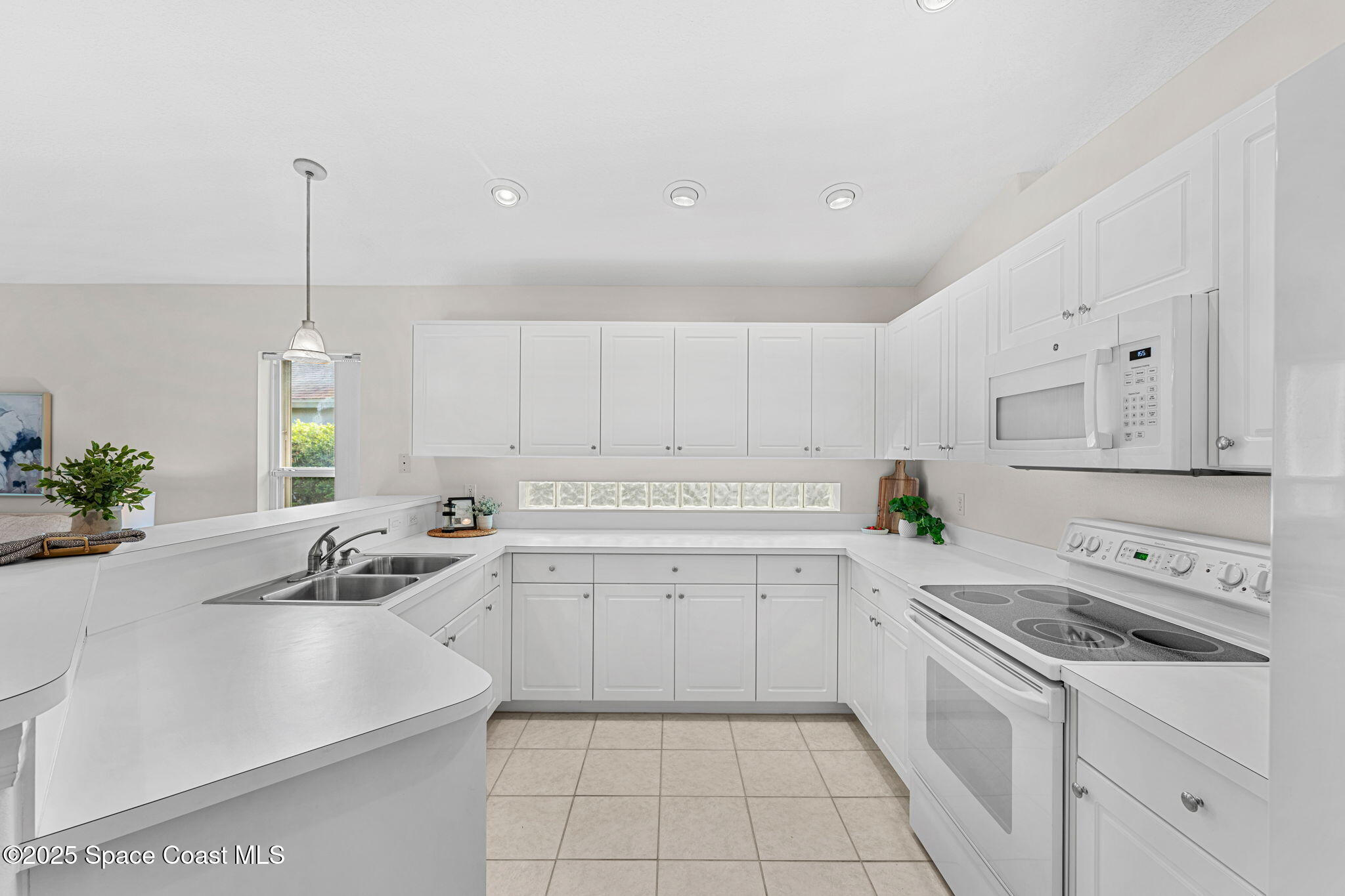 1773 Sun Gazer Drive