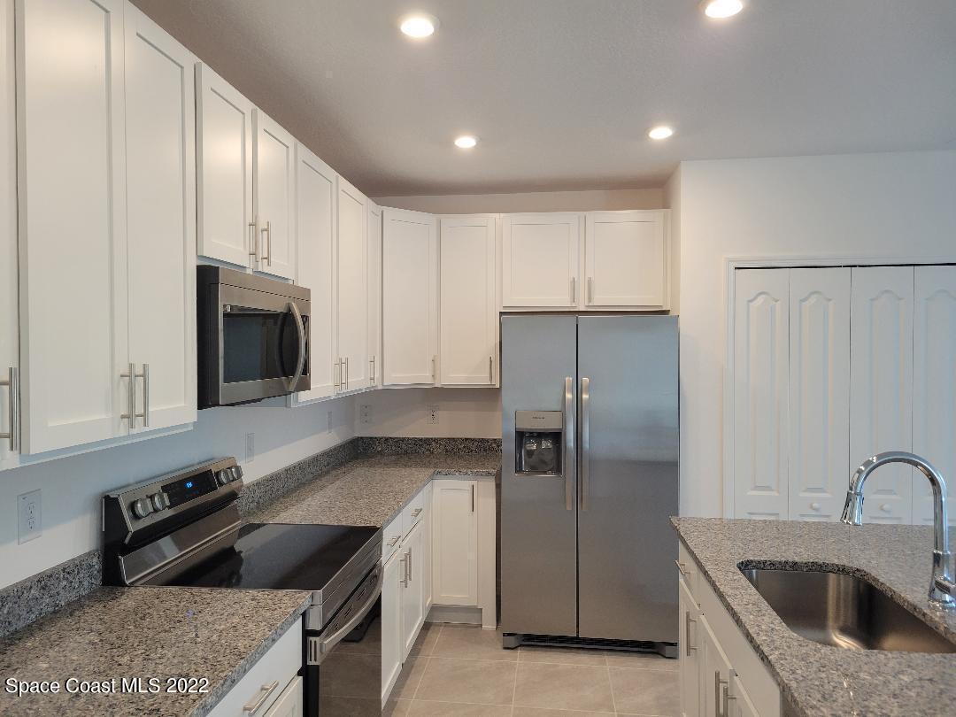 2429 Bonnyton Lane NW