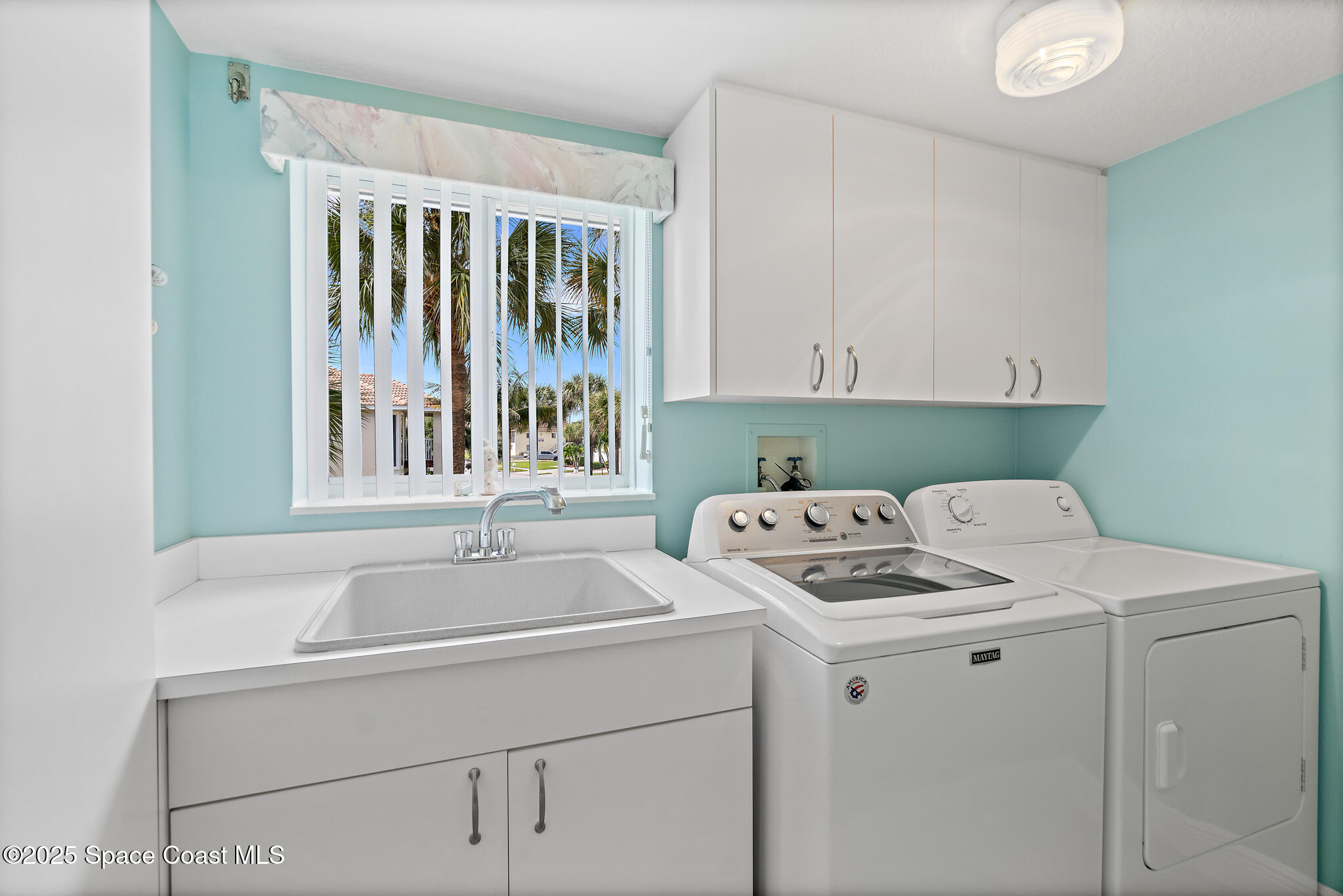 425 Buchanan Avenue 201