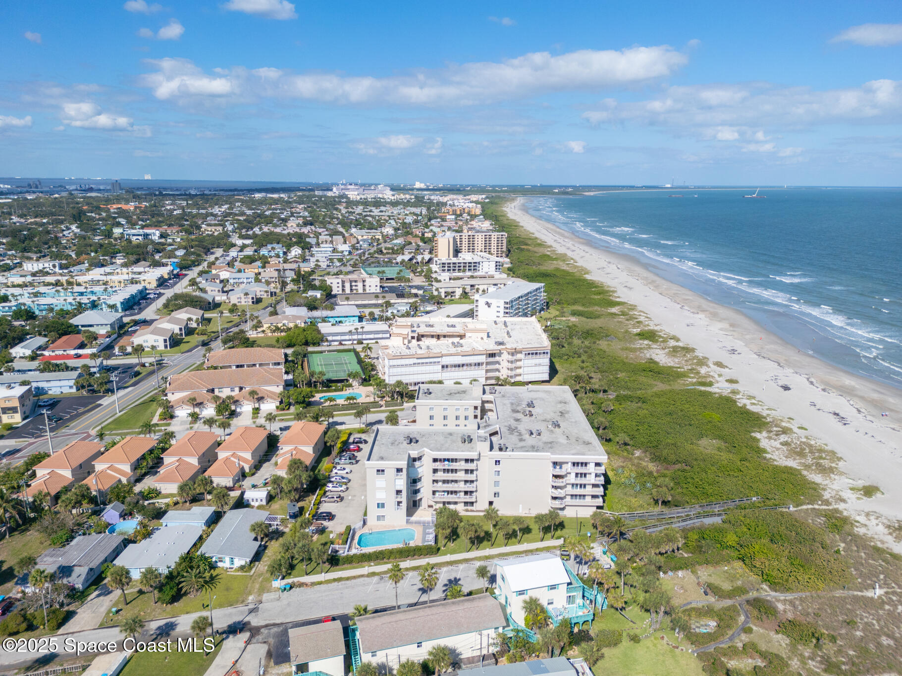 425 Buchanan Avenue 201