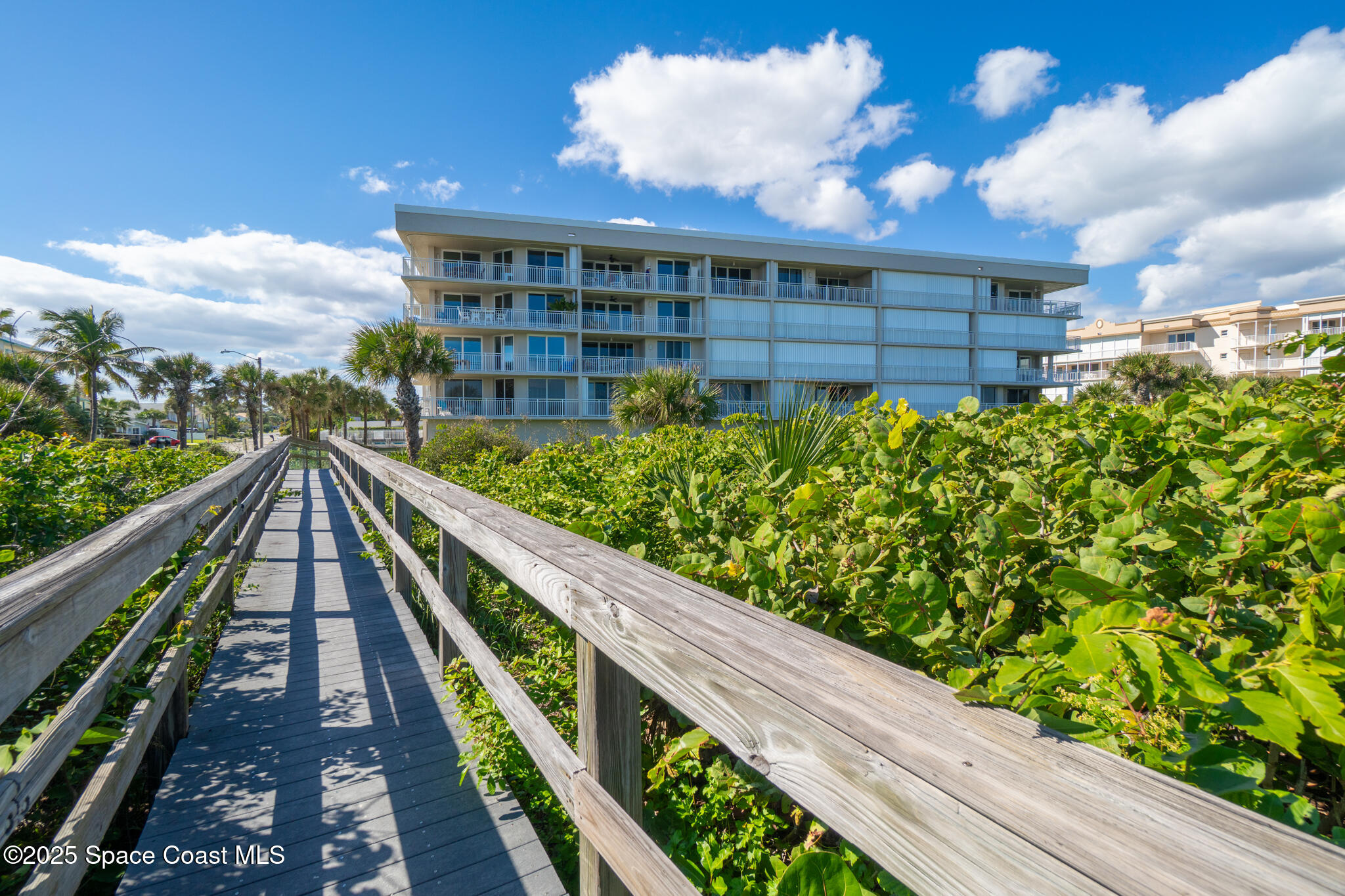 425 Buchanan Avenue 201