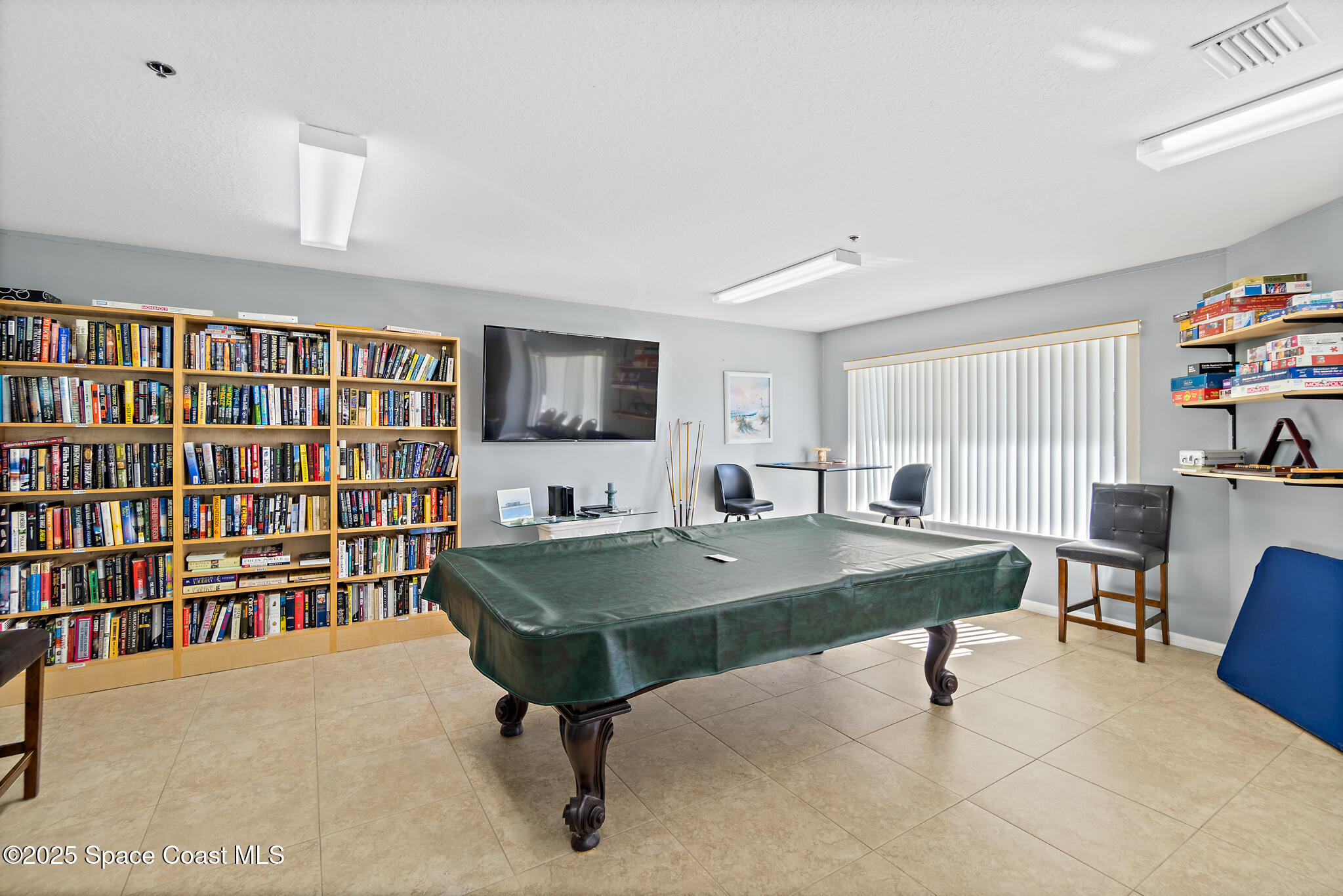 425 Buchanan Avenue 201