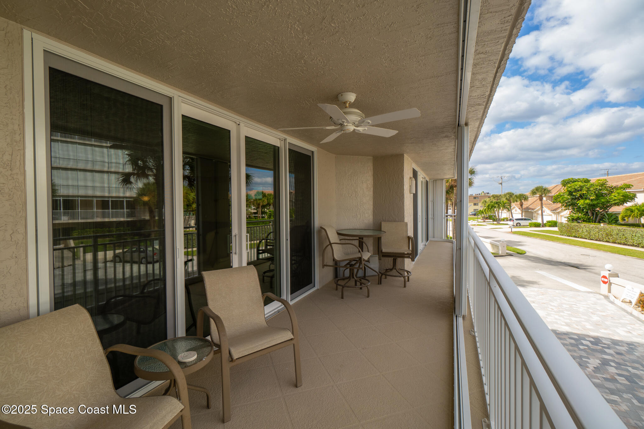 425 Buchanan Avenue 201