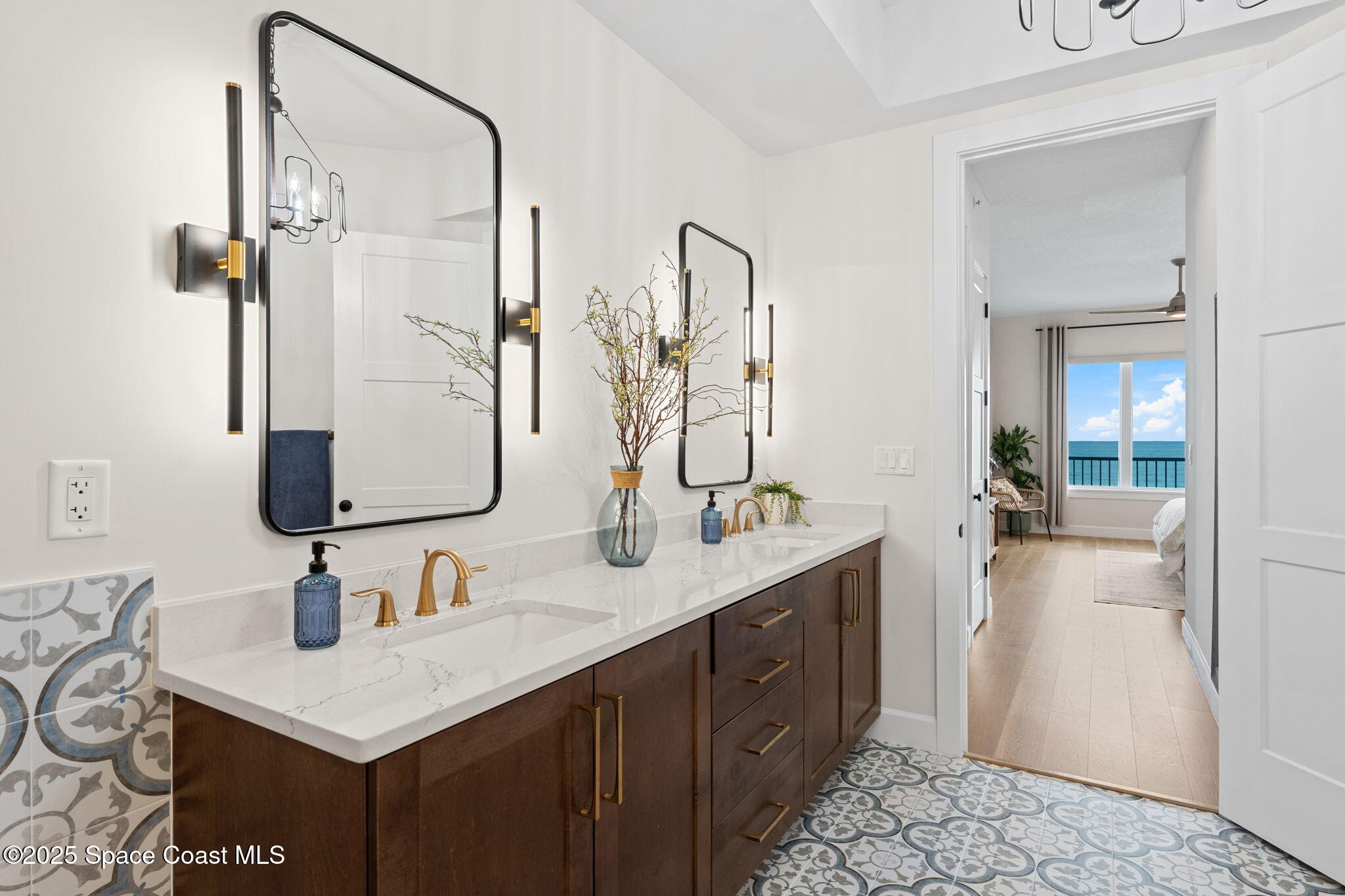 1795 N Highway A1a, 401