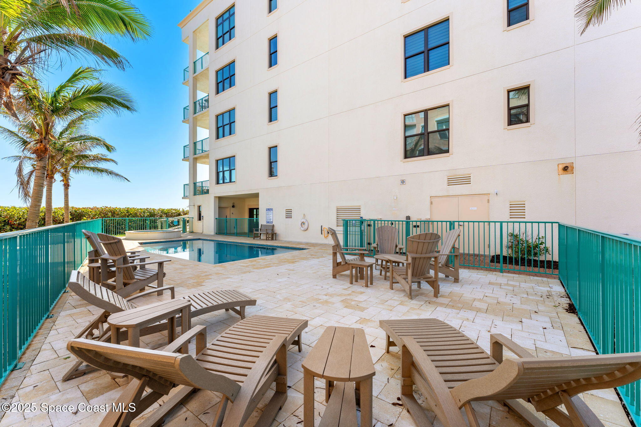 1795 N Highway A1a, 401