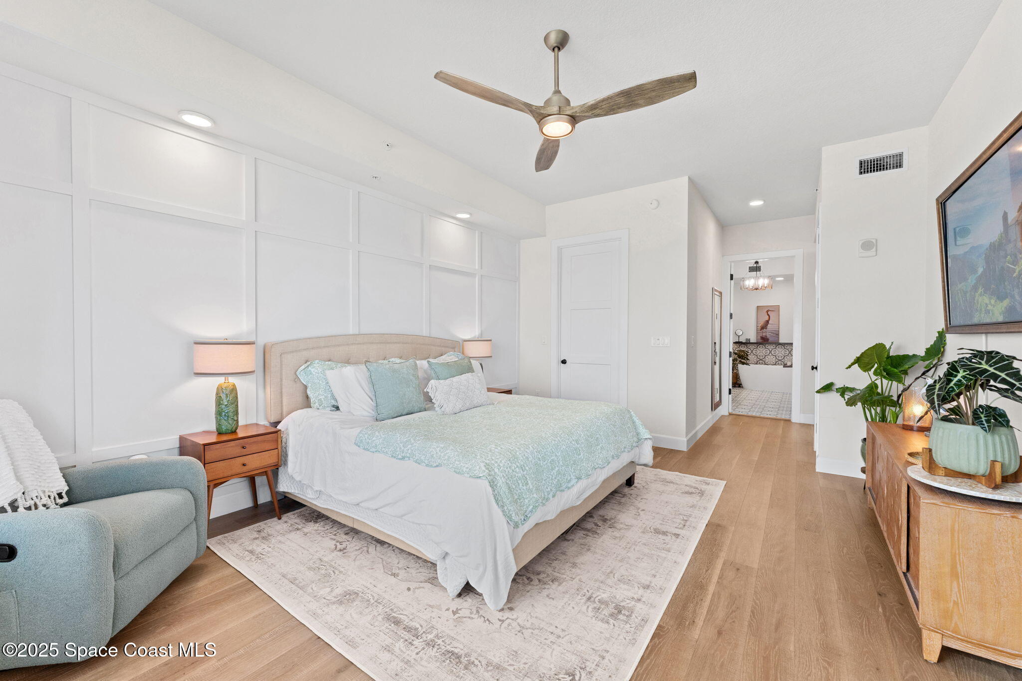 1795 N Highway A1a, 401