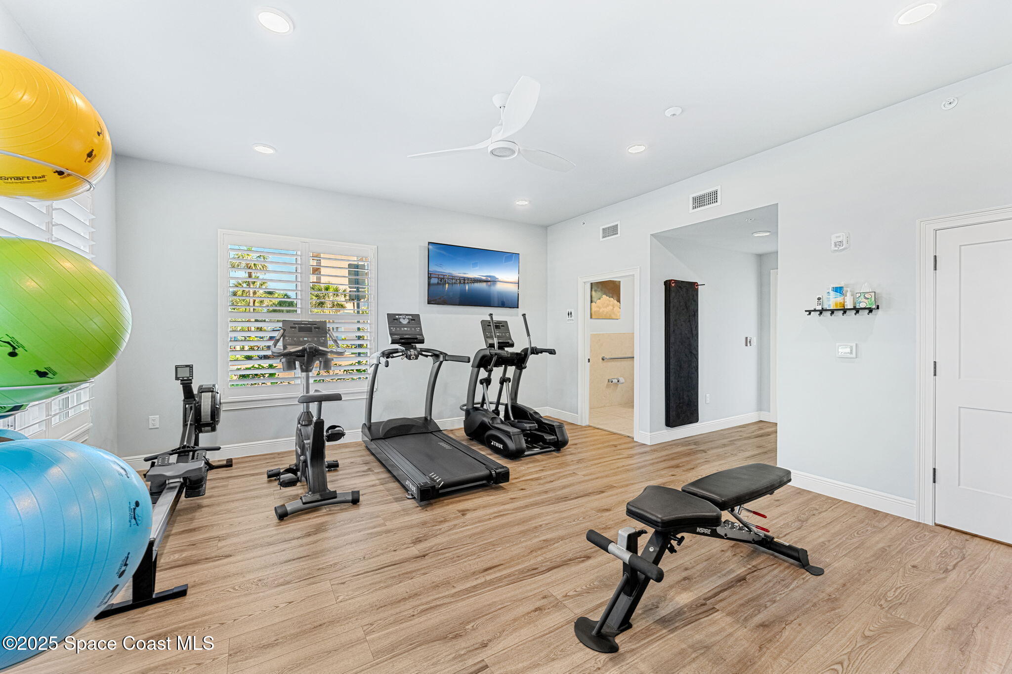 1795 N Highway A1a, 401