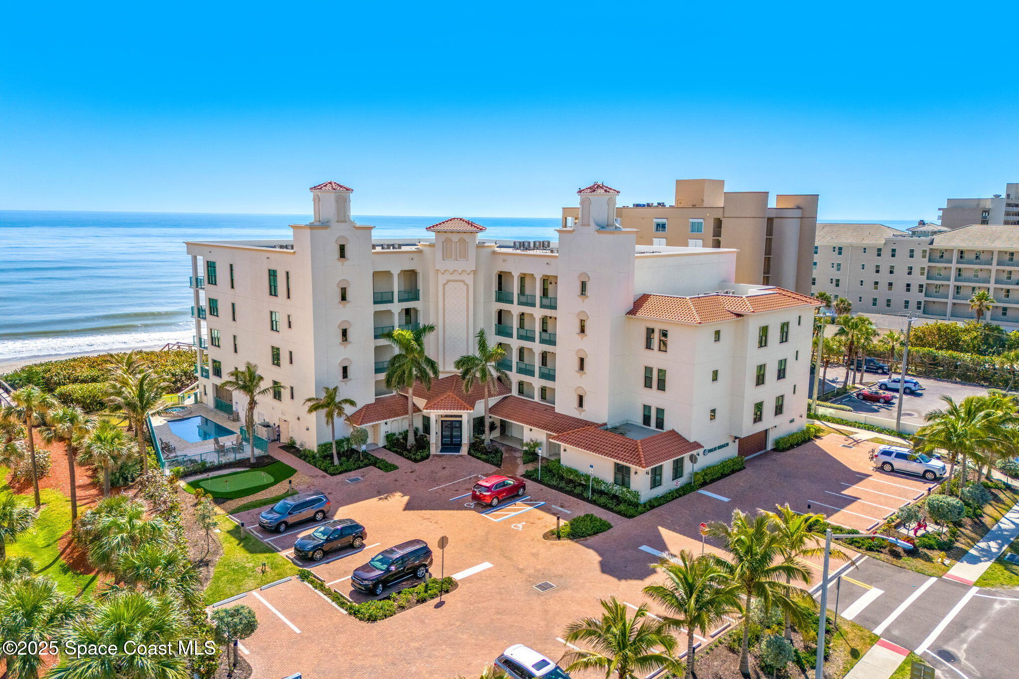 1795 N Highway A1a, 401