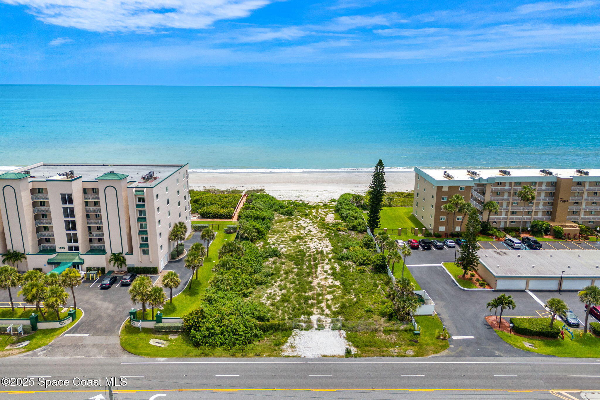 1455 N Highway A1A, 402