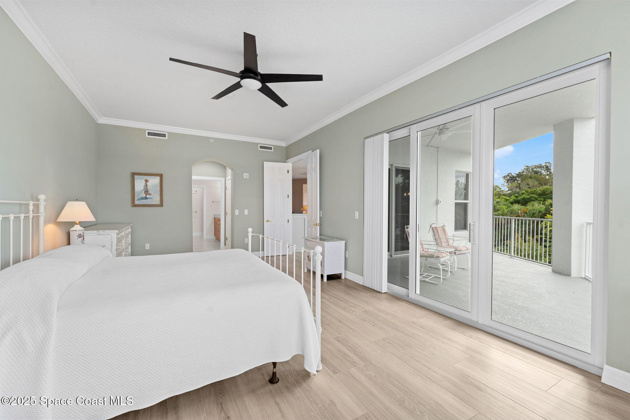 420 Moore Park Lane, 304