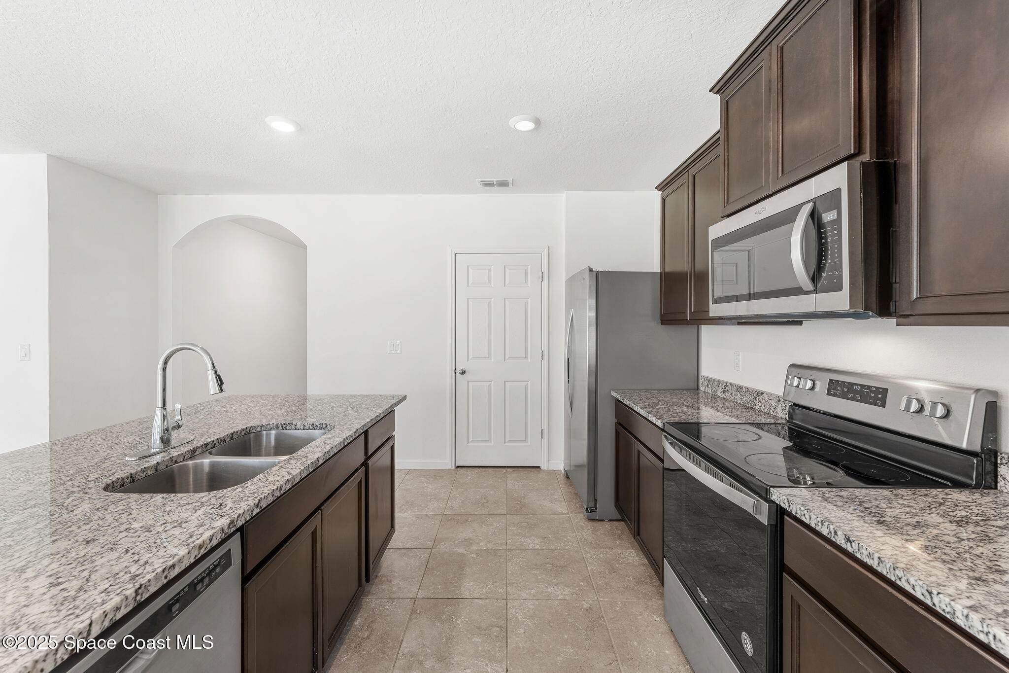 4667 Magenta Isles Drive