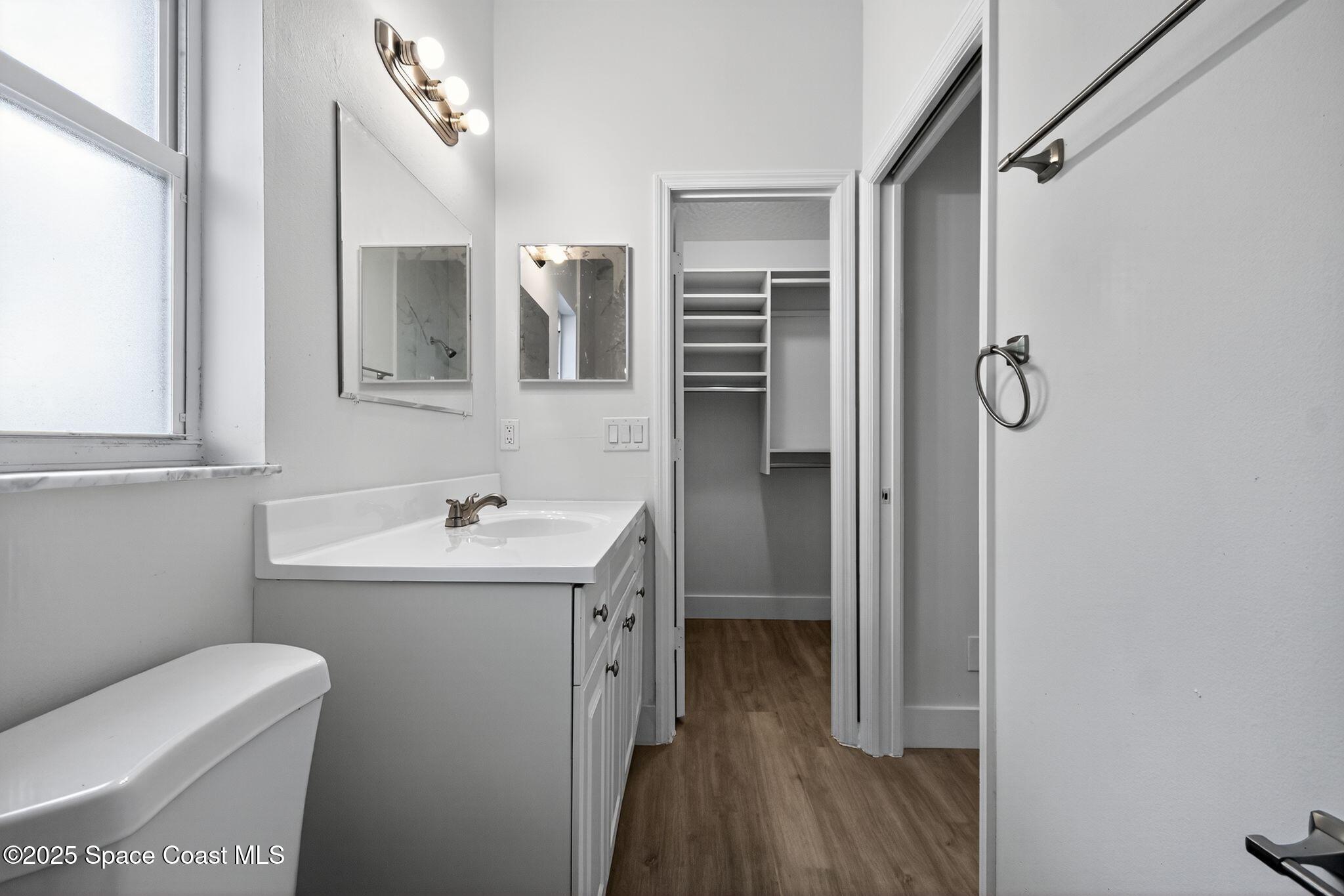 1283 Goldenrod Circle NE