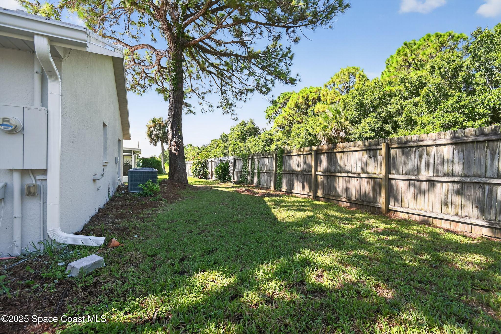 1283 Goldenrod Circle NE