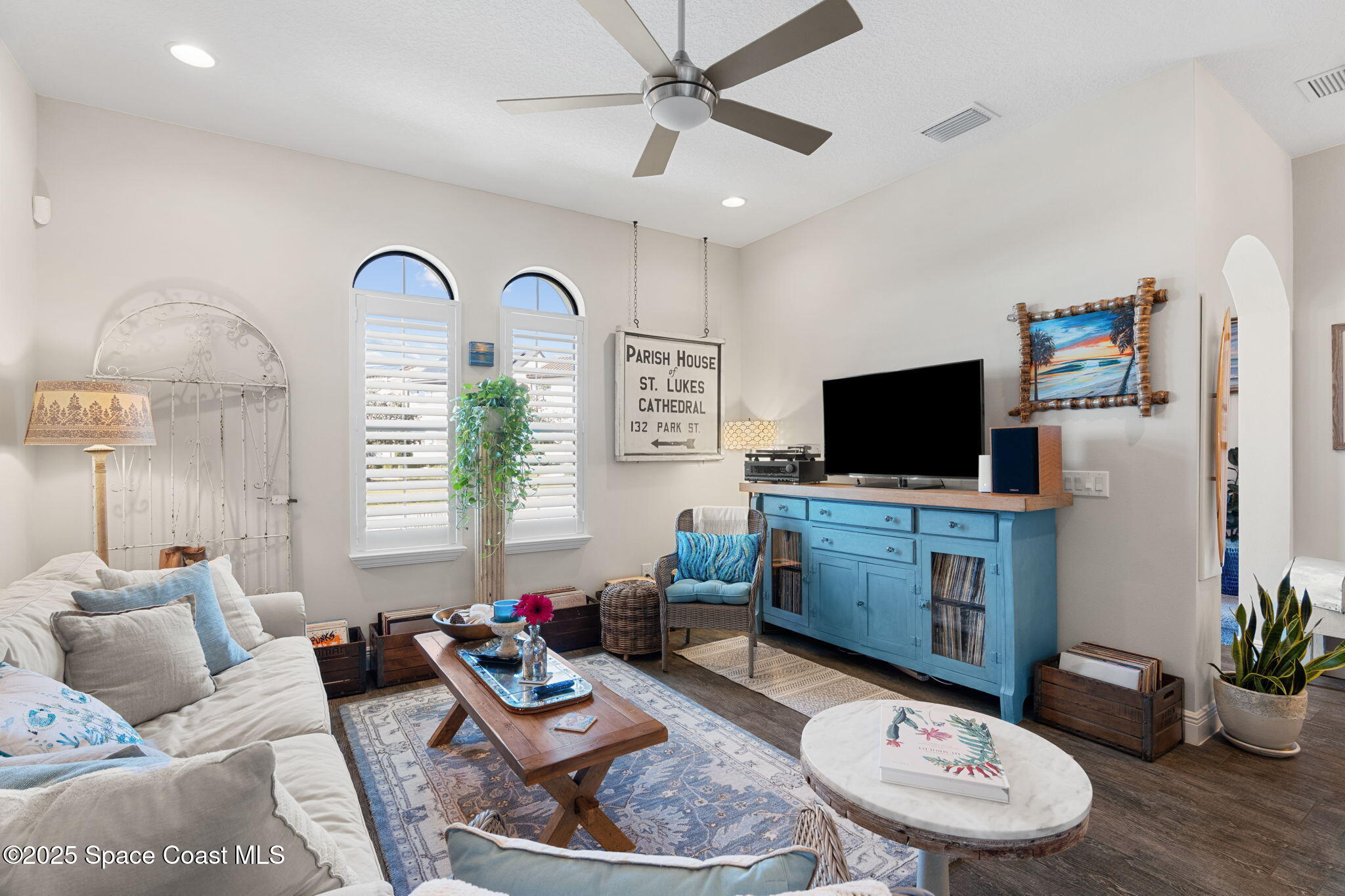 6913 Vista Hermosa Drive