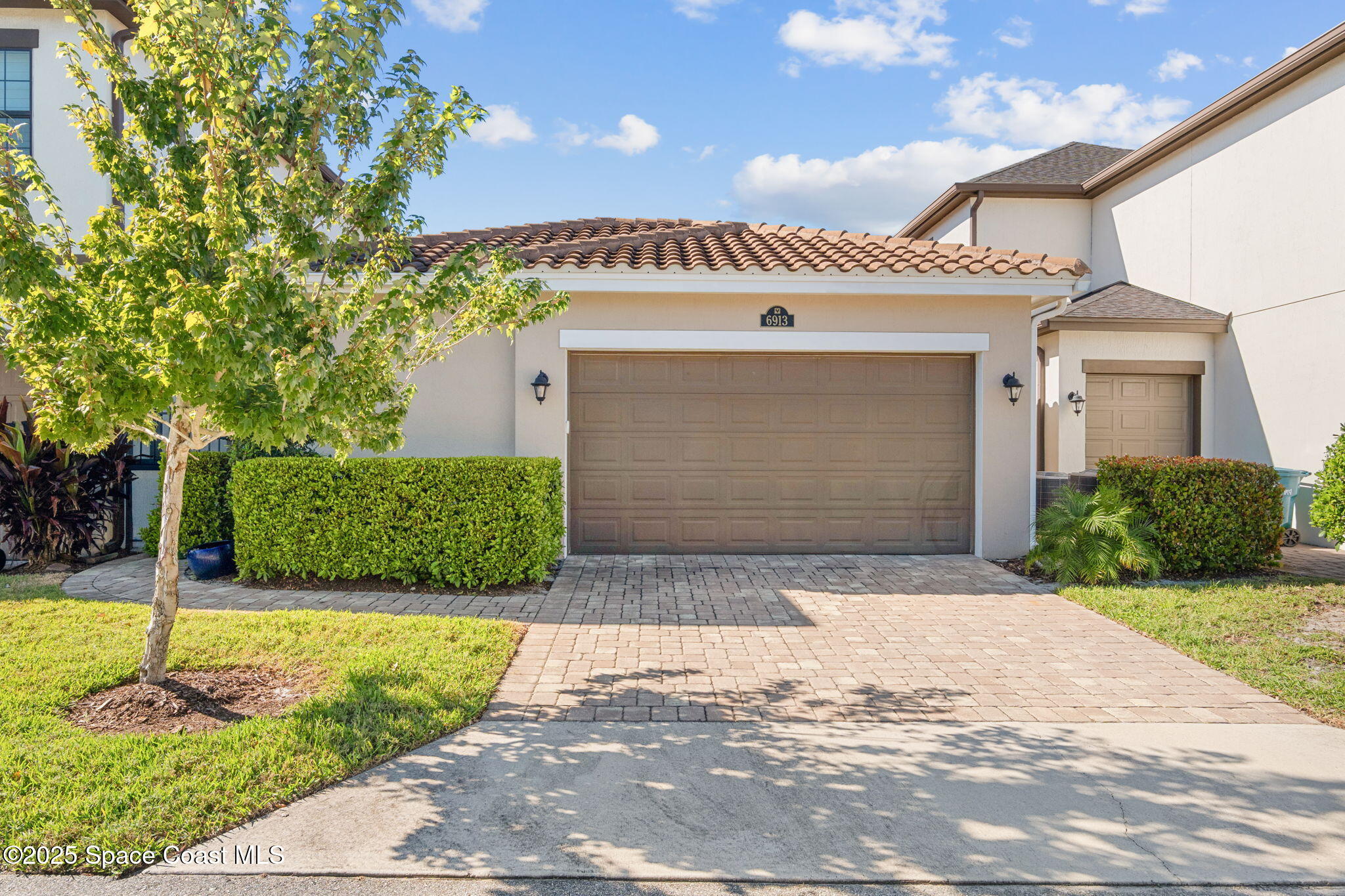 6913 Vista Hermosa Drive