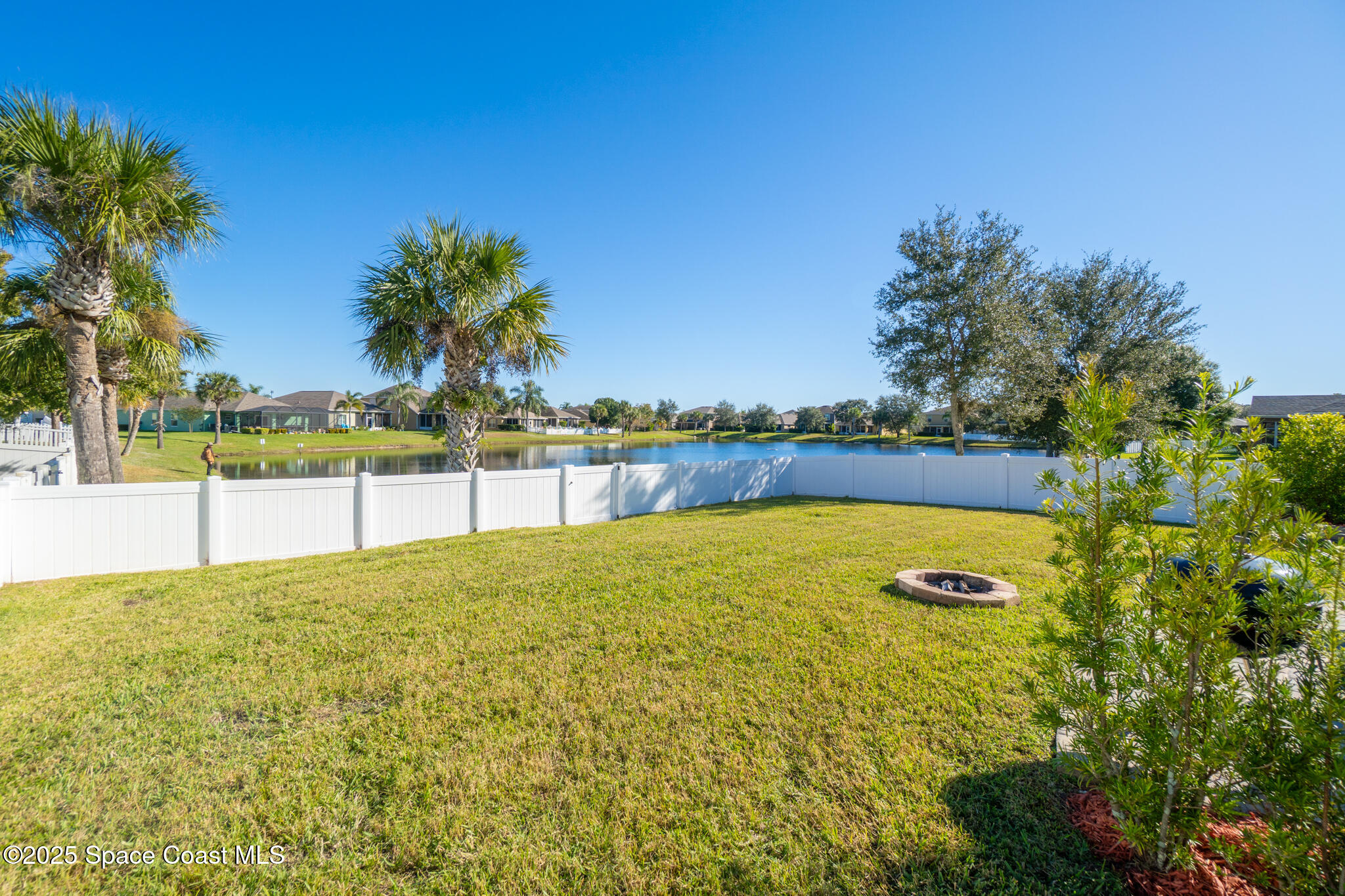 2389 Snapdragon Drive NW