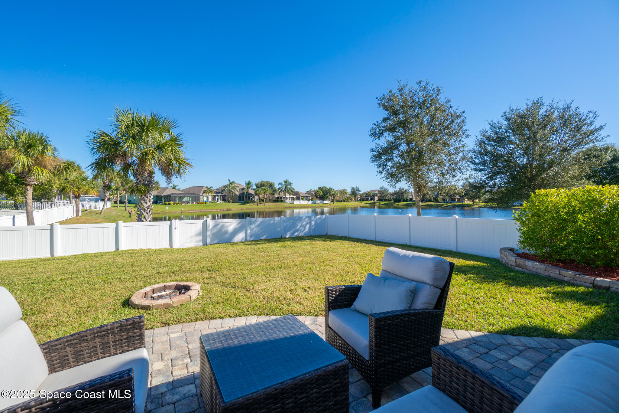 2389 Snapdragon Drive NW