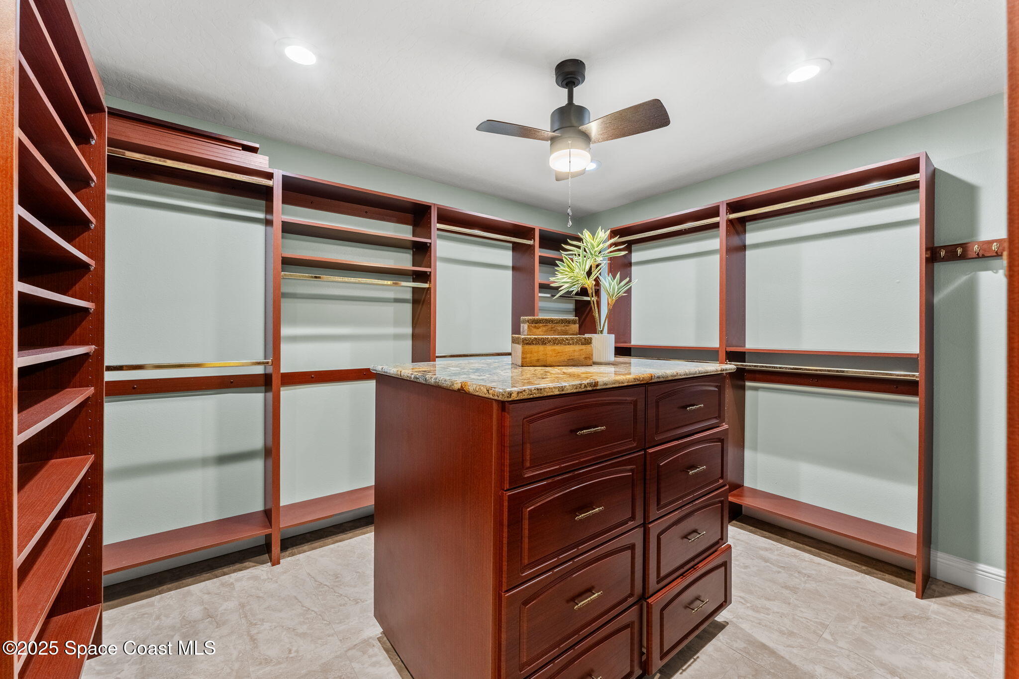 6215 S Tropical Trail