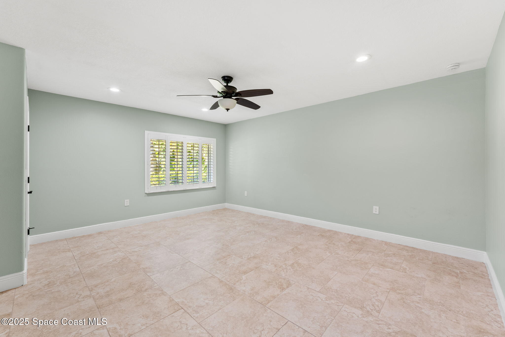 6215 S Tropical Trail