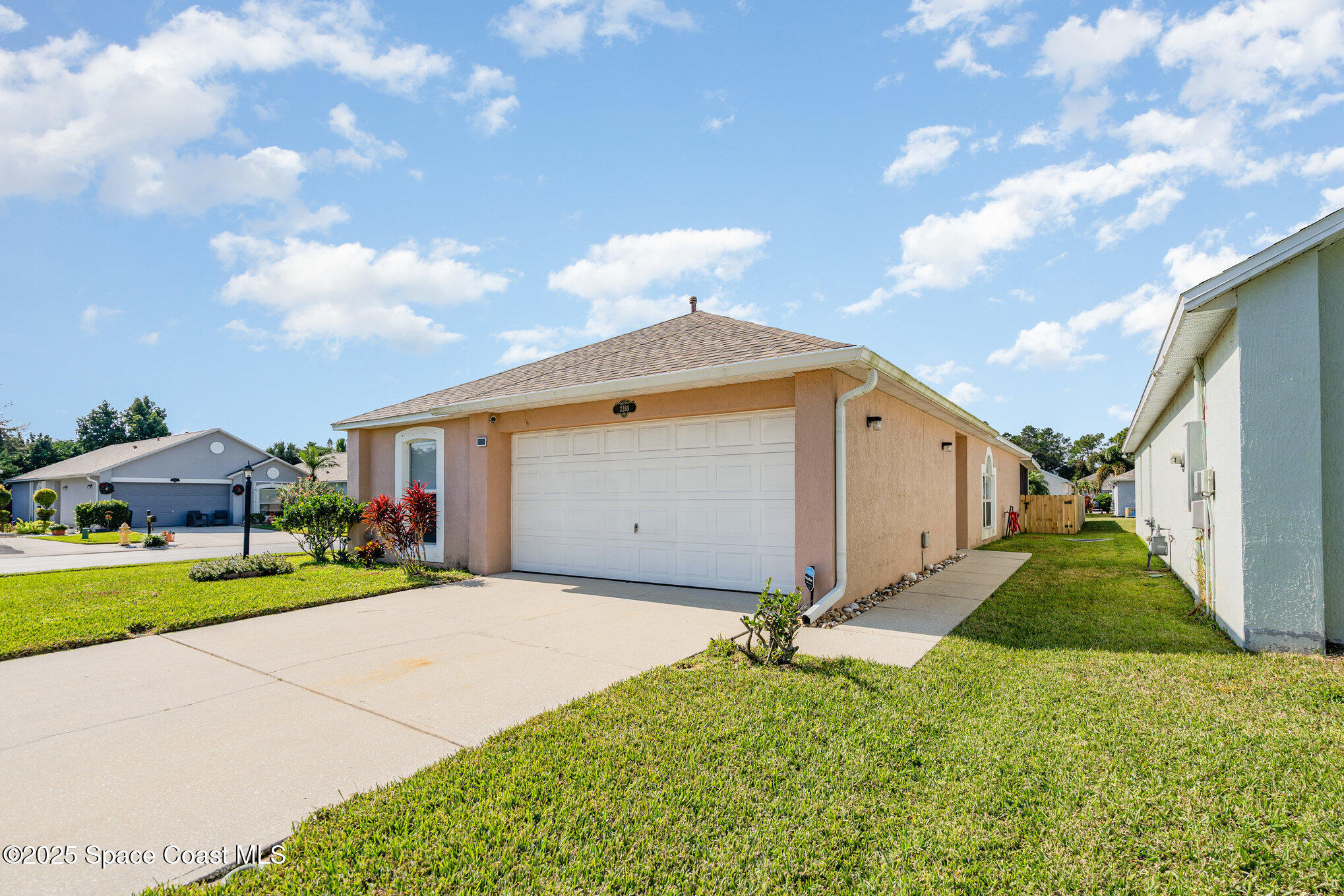 2188 Redwood Circle NE