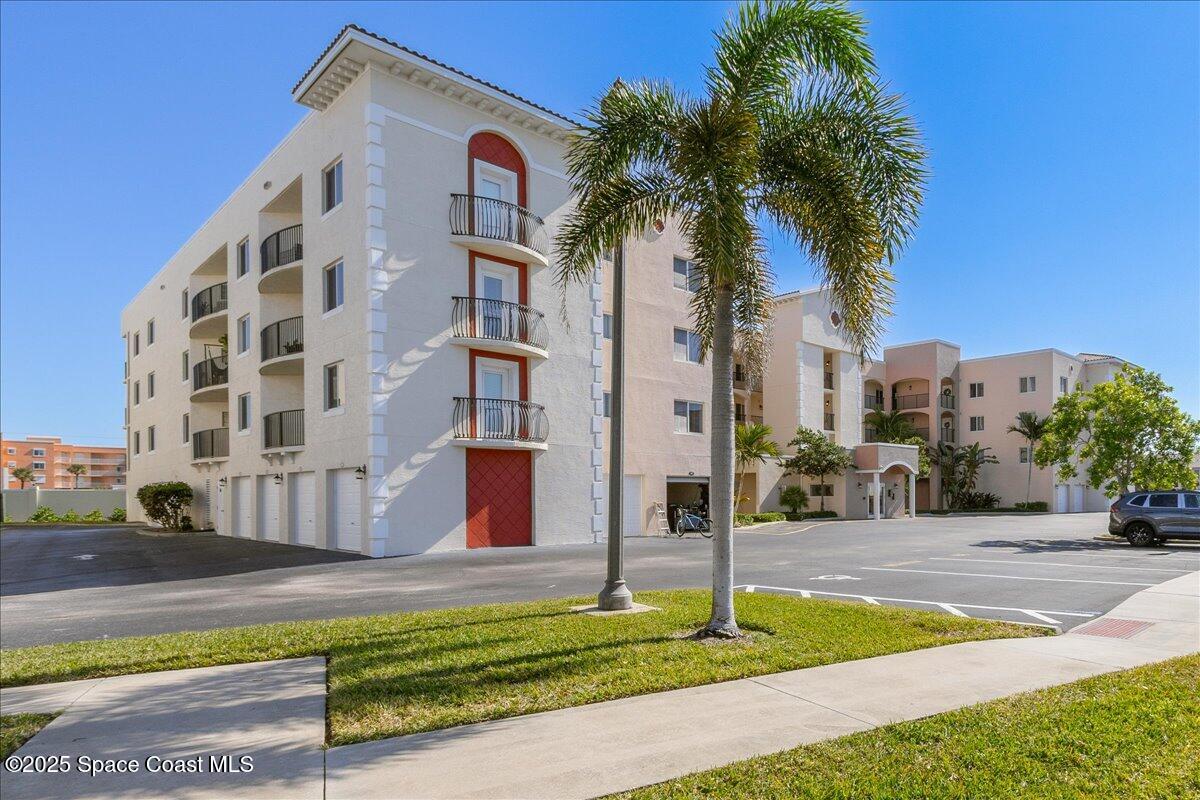 121 Lancha Circle 206