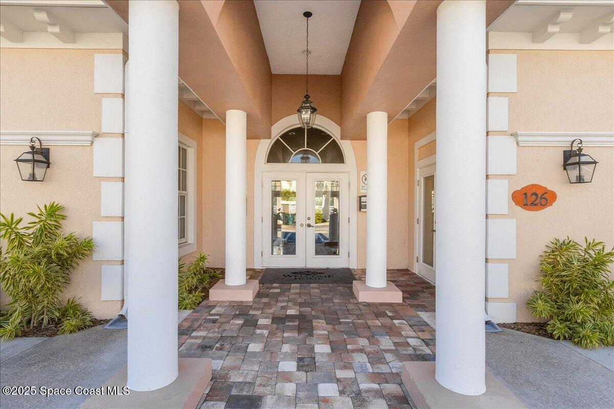 121 Lancha Circle 206