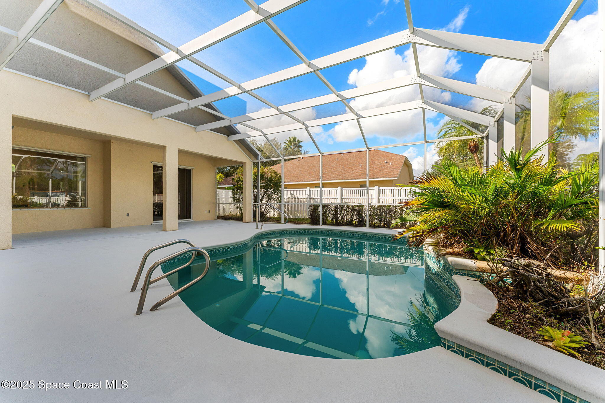 1947 Windbrook Drive SE